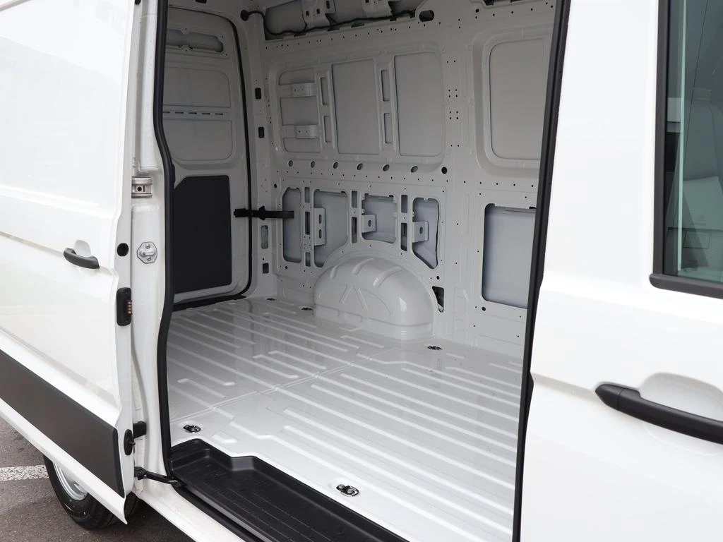 Volkswagen-Crafter-image-4