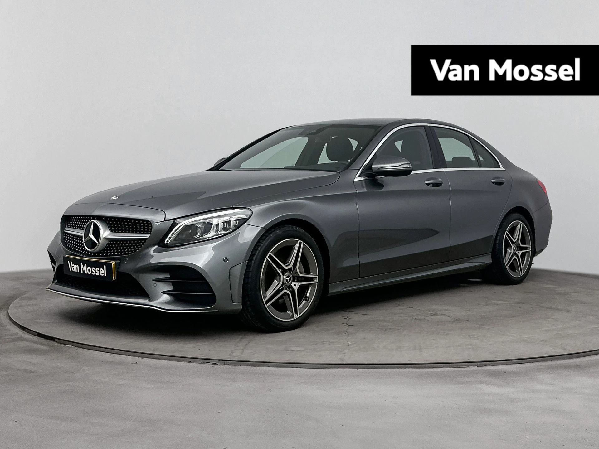 Mercedes-Benz-C-Klasse-image-0