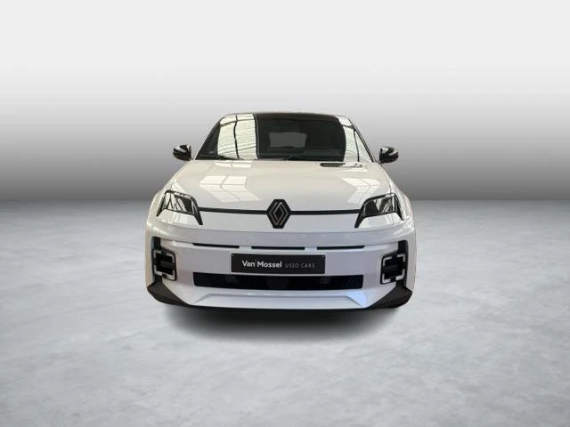 Renault 5 E-Tech electric EV 52kWh Techno 110 kW comfort range