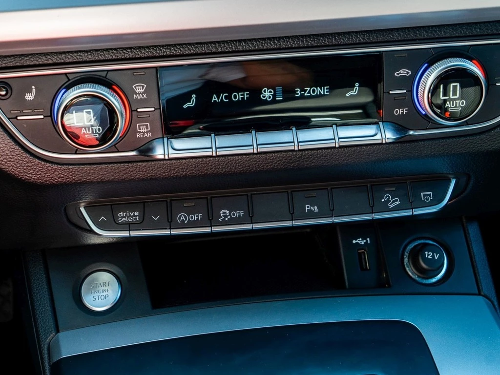 Audi Q5 40 TDI quattro S-tronic Navi AHK Kamera