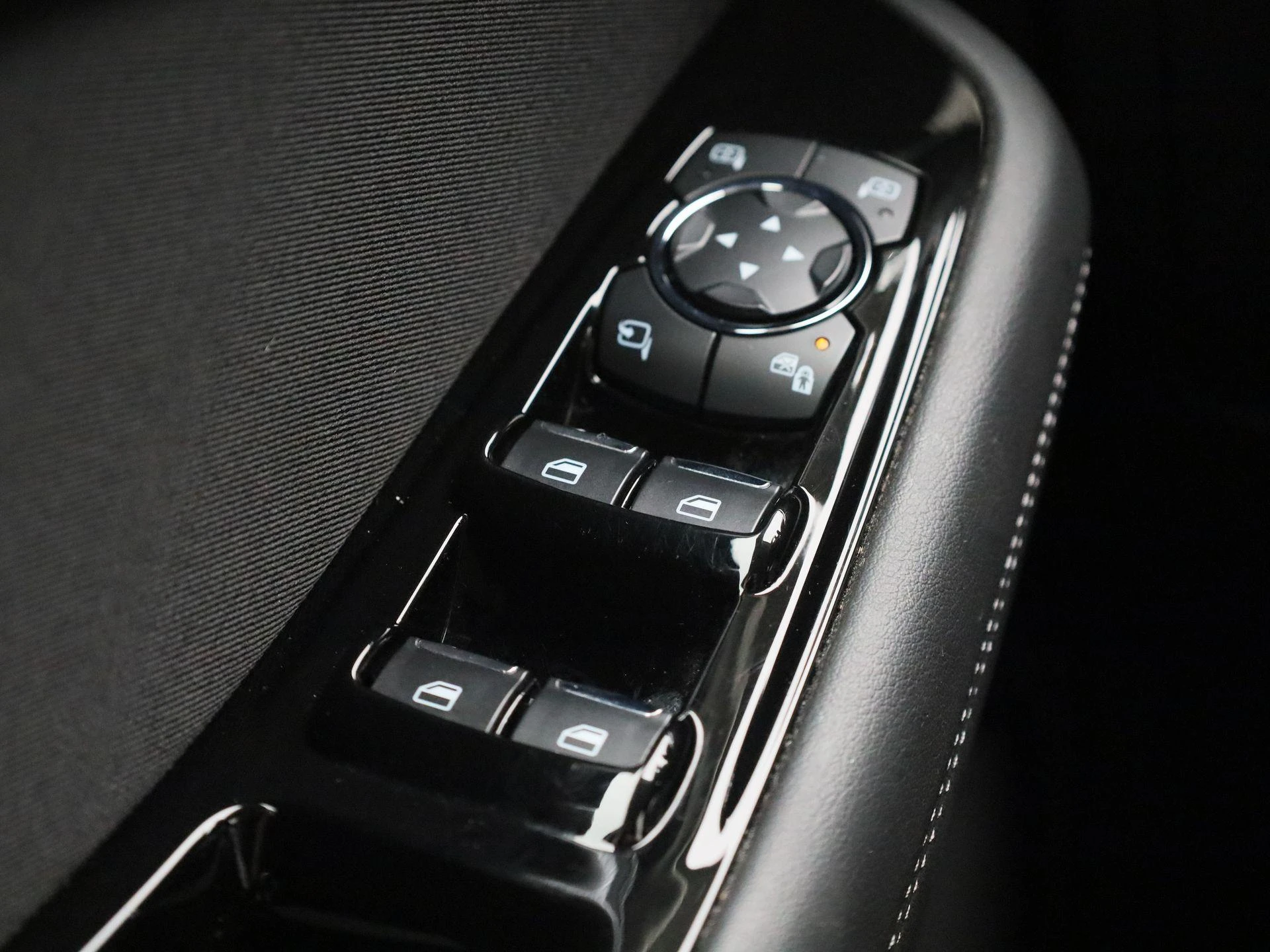 Ford-S-Max-image-31