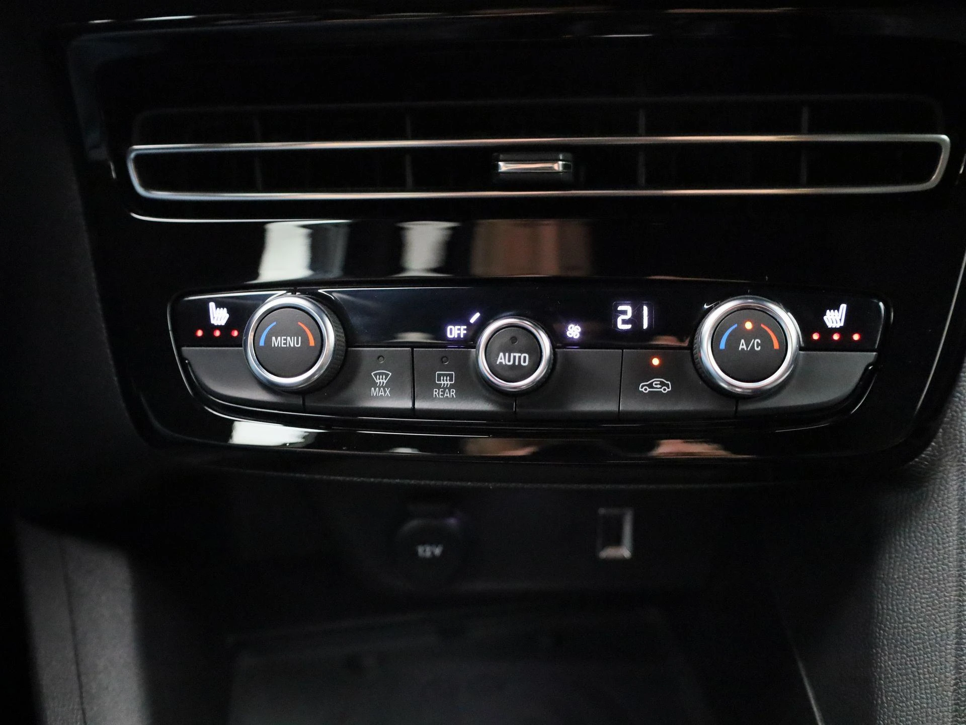 Opel-Mokka-e-image-16