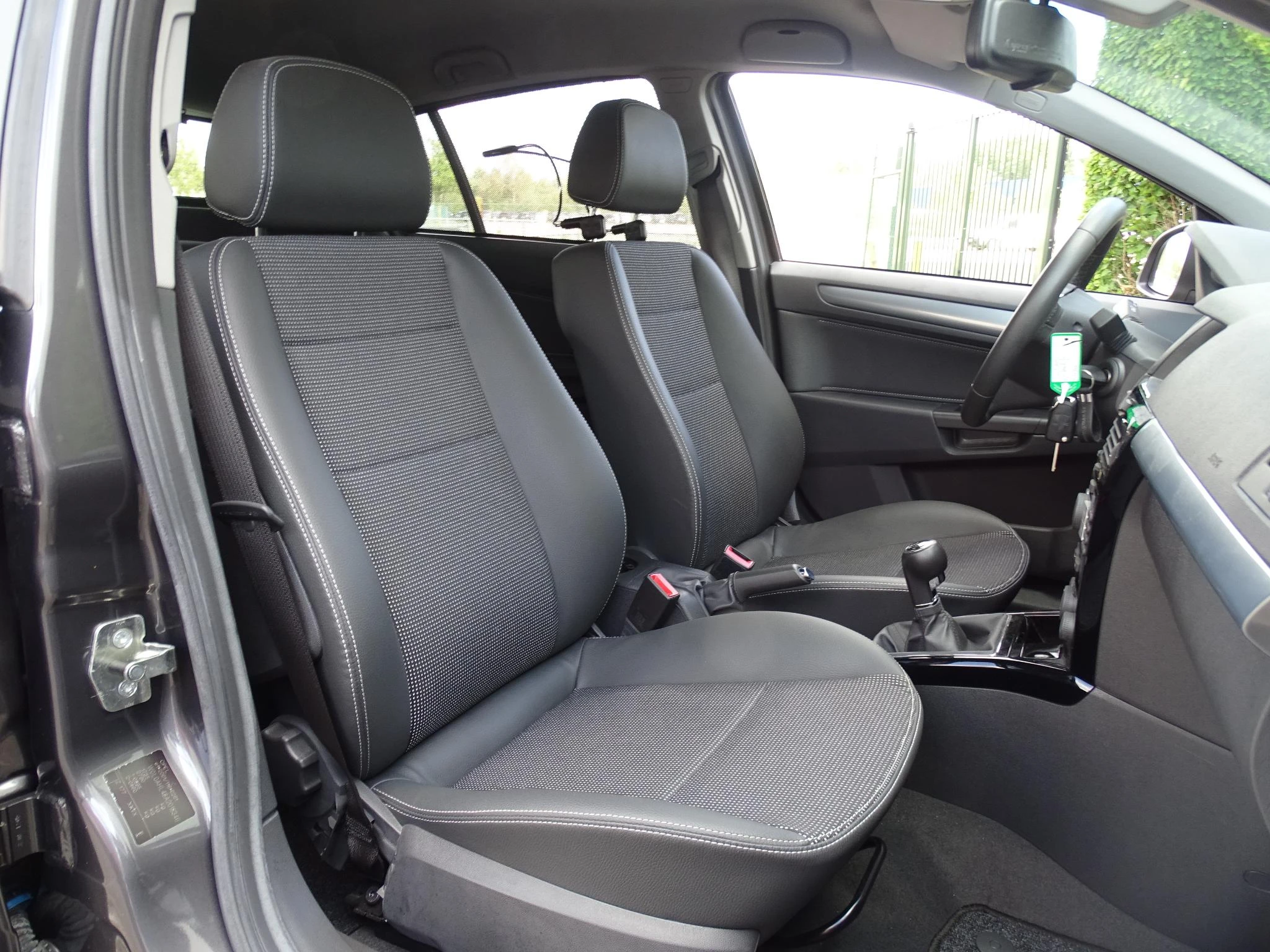 Opel-Astra-image-13