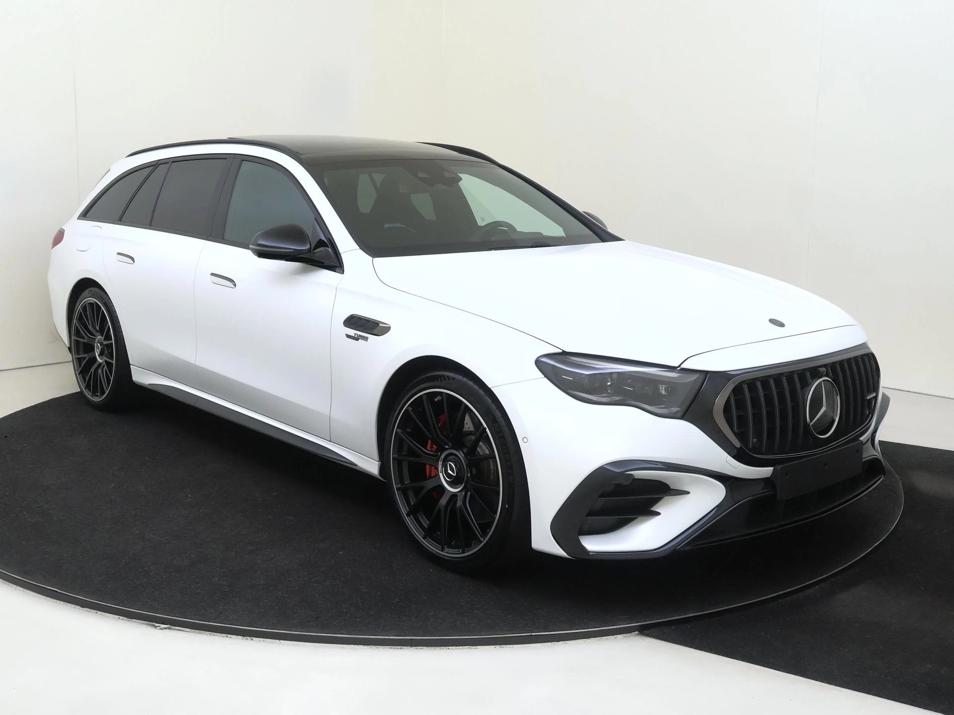 Mercedes-Benz E-Klasse Estate AMG 53 4MATIC+ Night Edition