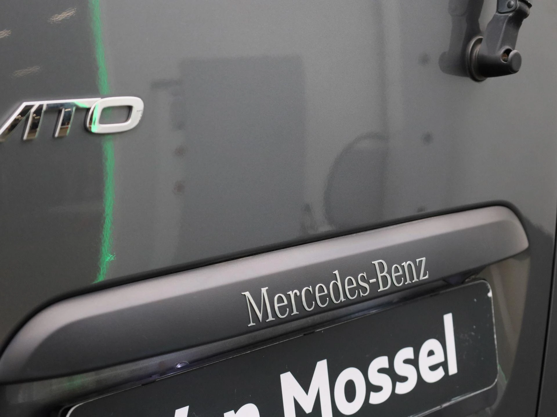 Mercedes-Benz-Vito-image-38