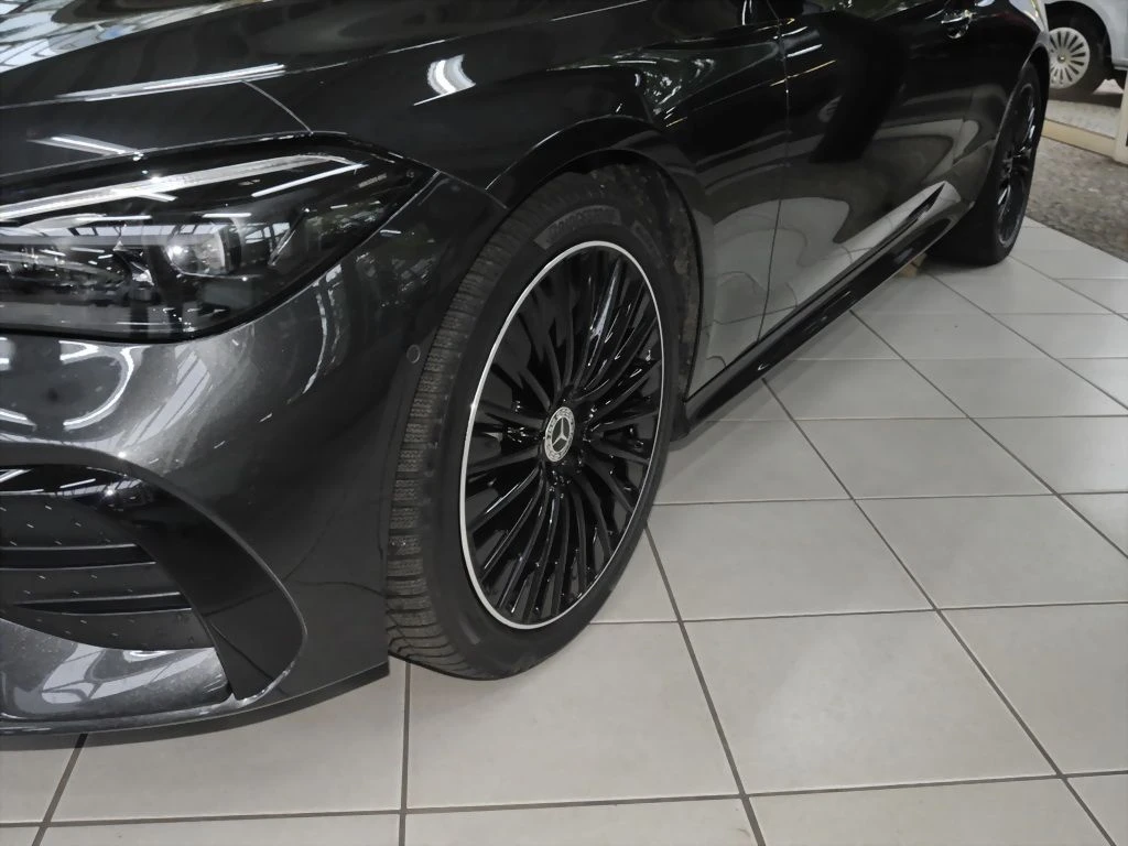 Mercedes-Benz-CLE 200-image-6