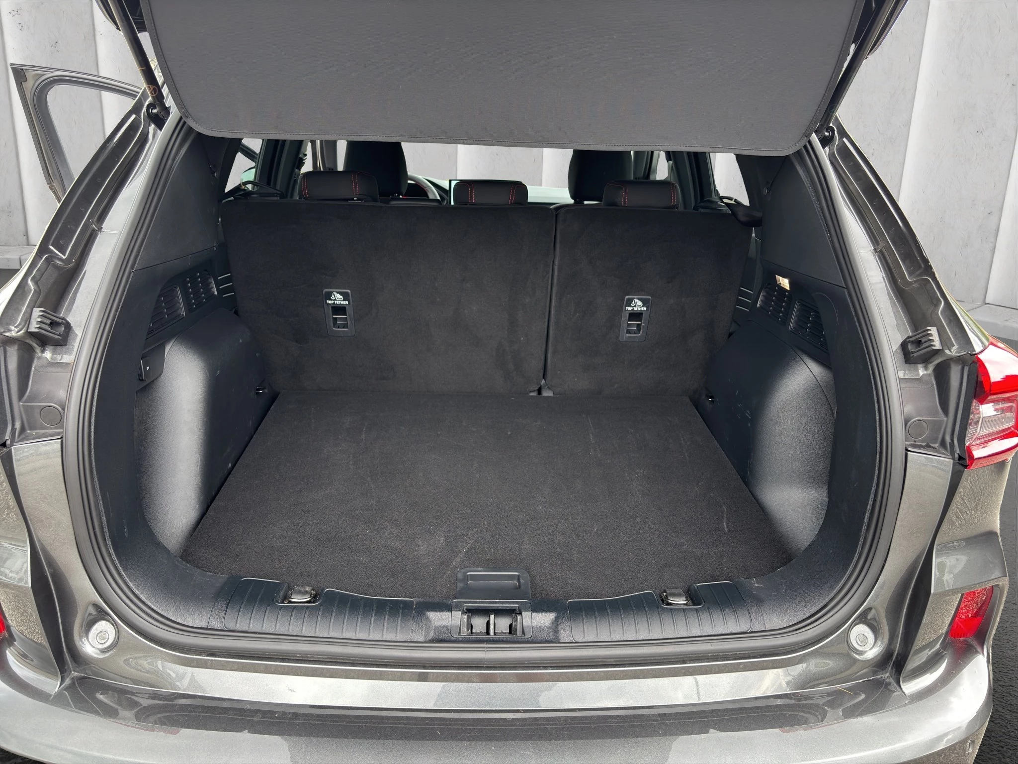 Ford Kuga ST-Line Aut.*KAM*LED-MATRIX*NAVI*GRA*WINTER-PKT.