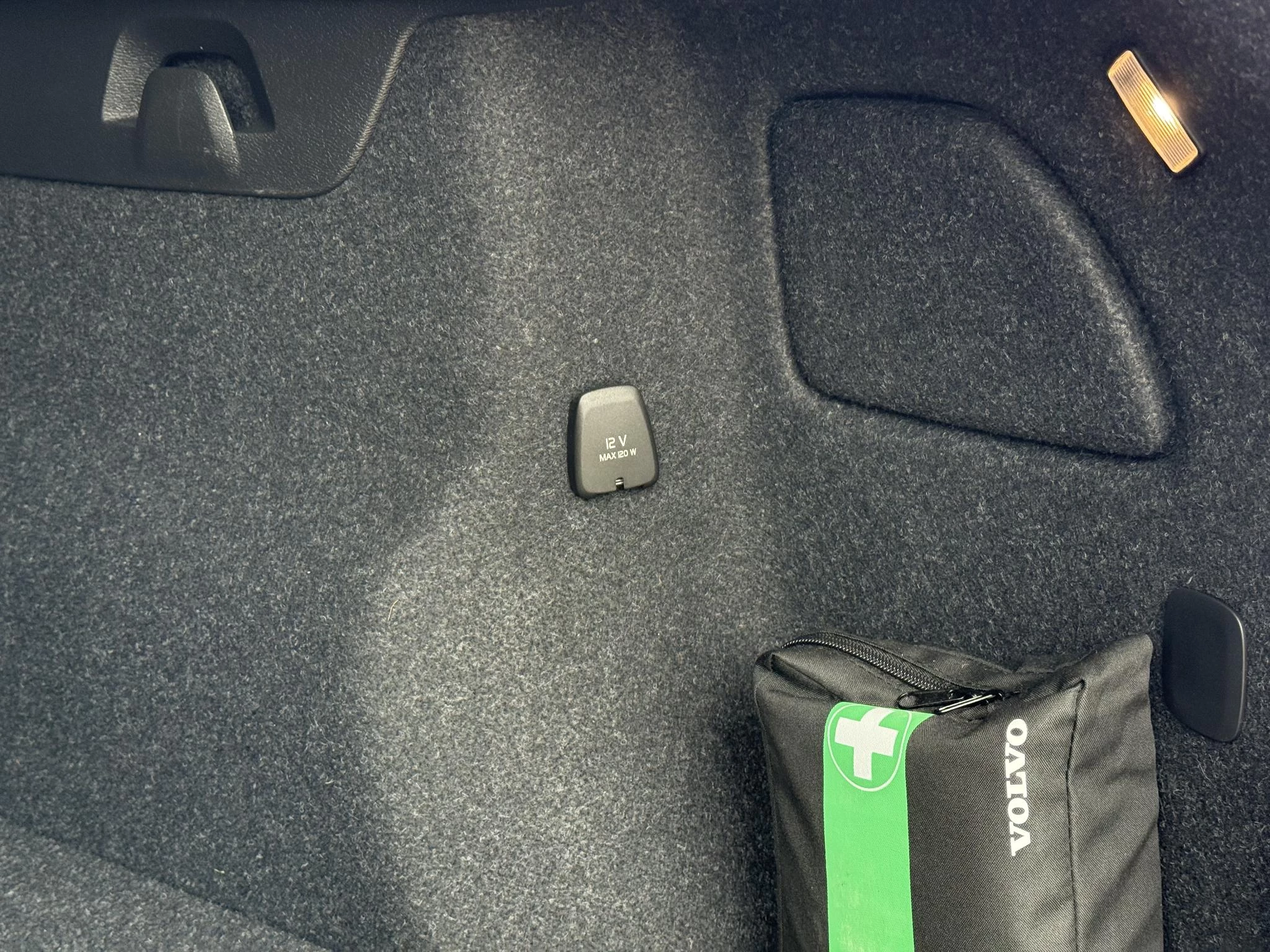 Volvo XC40 T5 Recharge R-Design