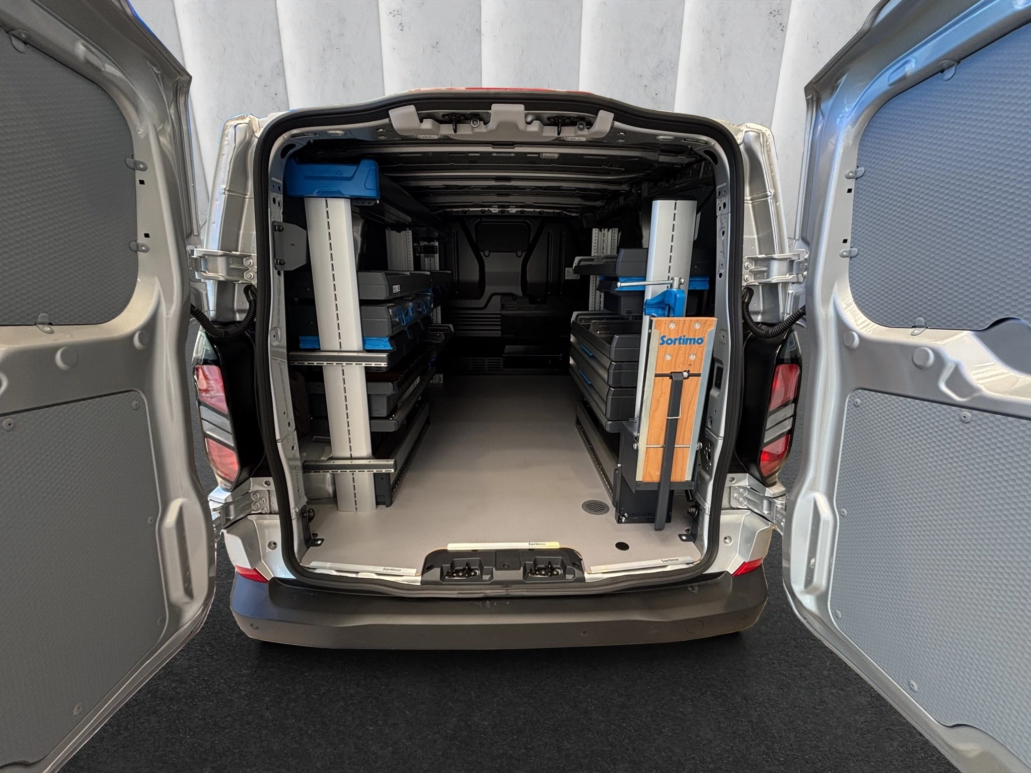 Ford Transit Custom Trend Service-Line PHEV 320 L1 *Aktion inkl. Macher Prämie bis 30.06.2026*