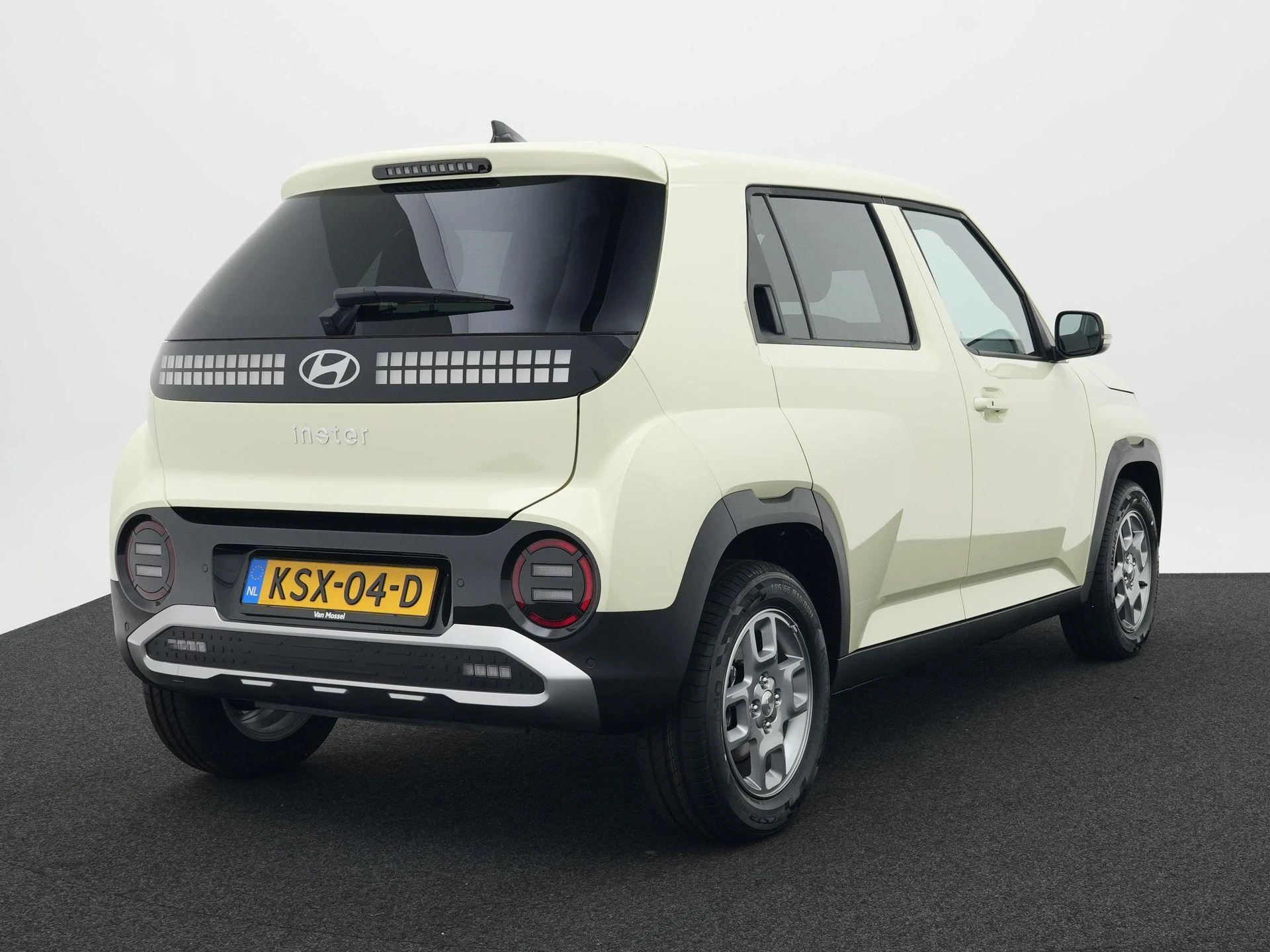 Hyundai-Inster-image-12