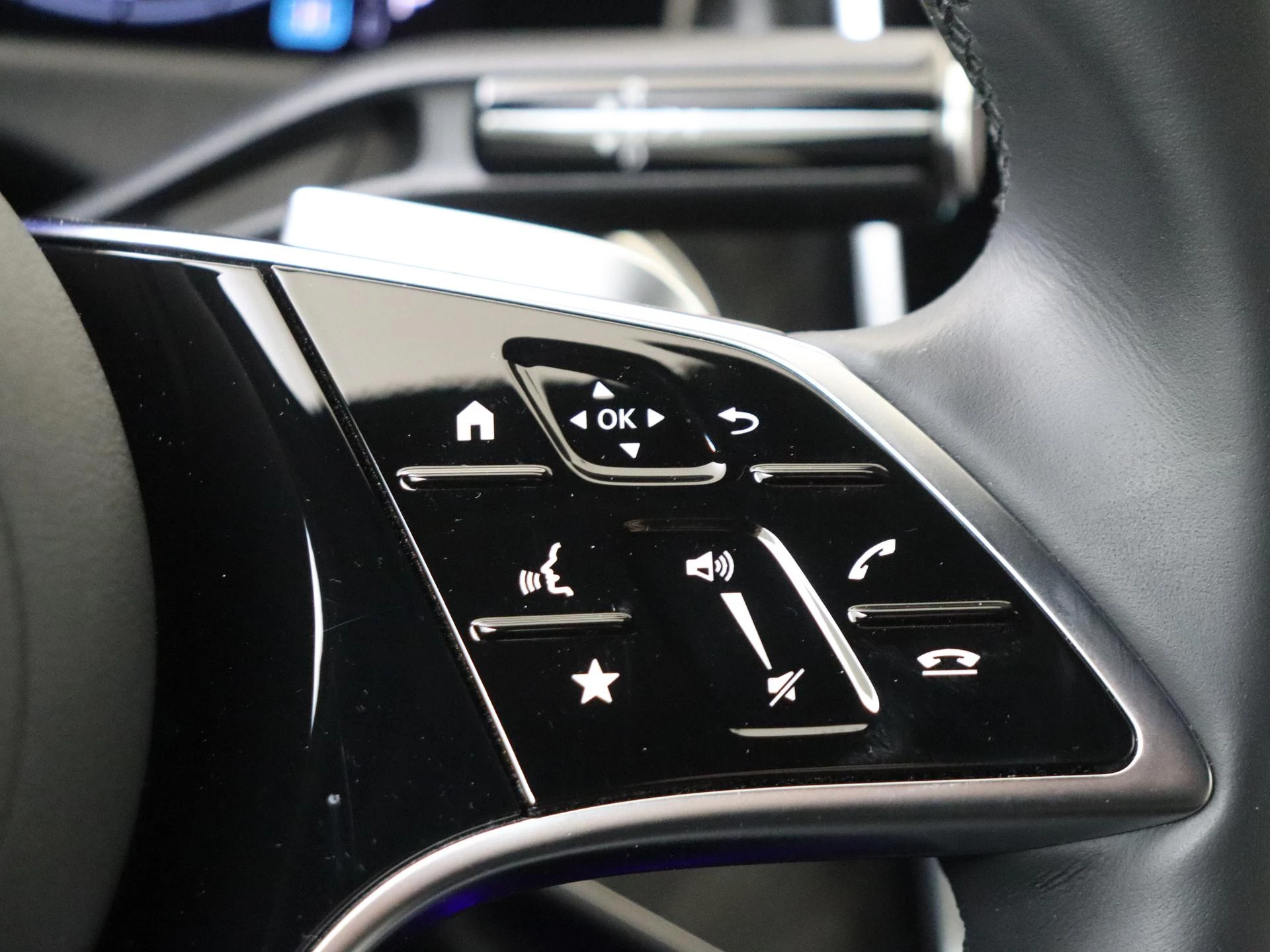 Mercedes-Benz-E-Klasse-image-15