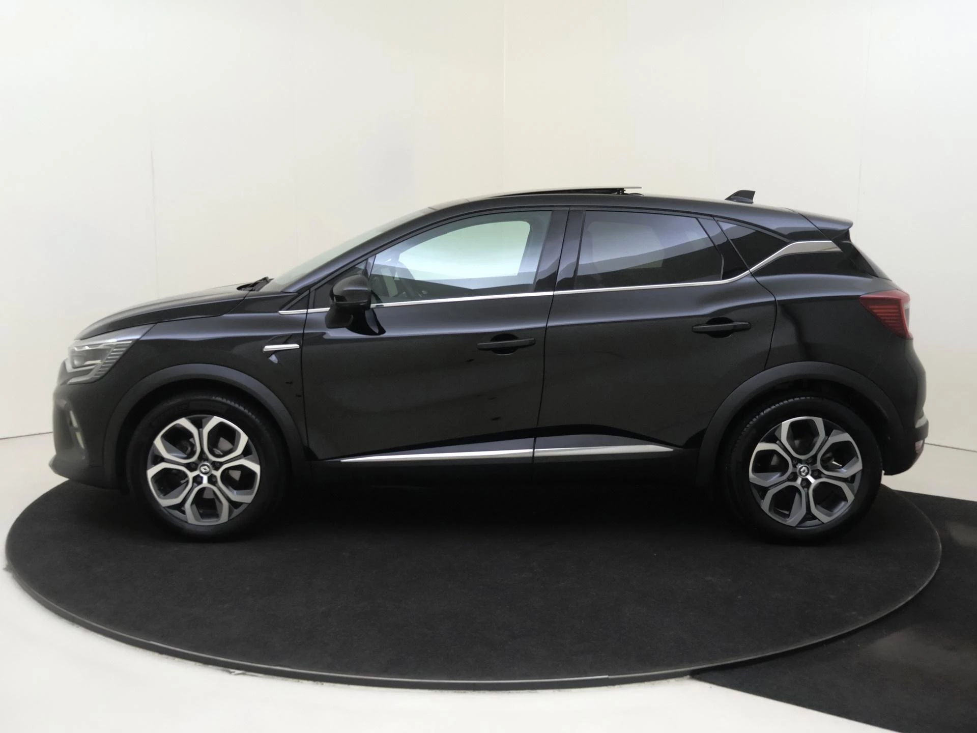Renault Captur 1.6 E-Tech Hybrid 145 Intens