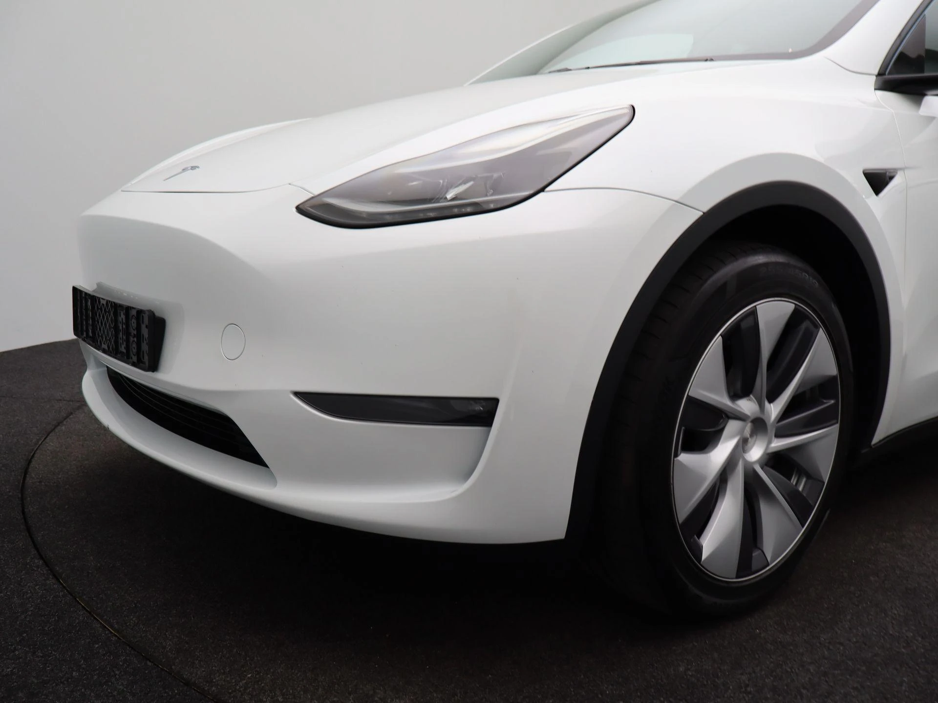 Tesla-Model Y-image-34