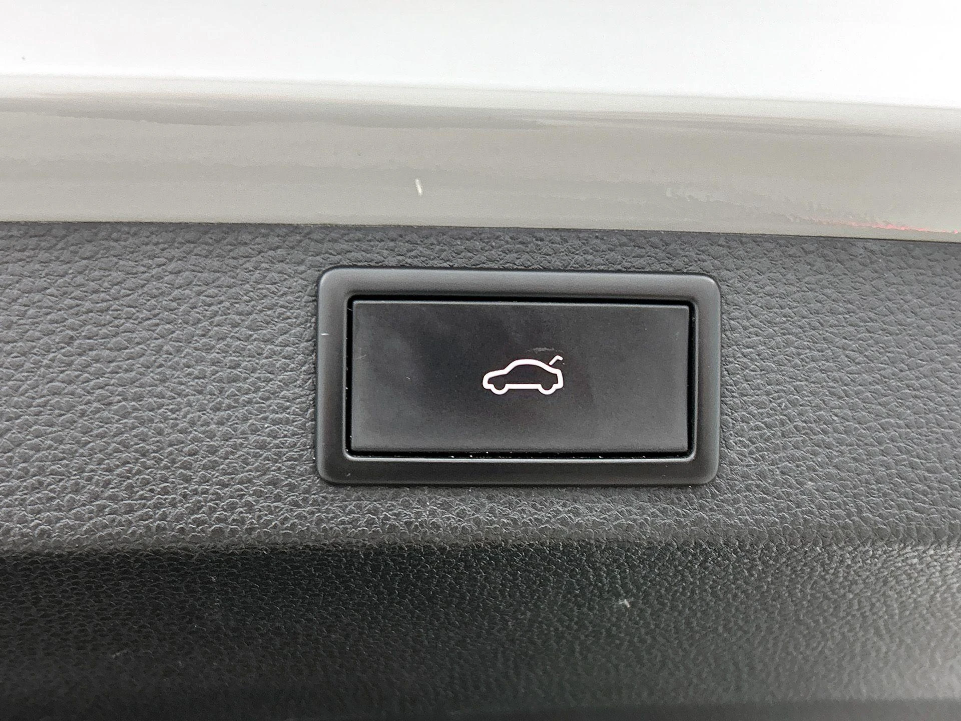 Škoda Karoq 1.5 TSI ACT Sportline Business