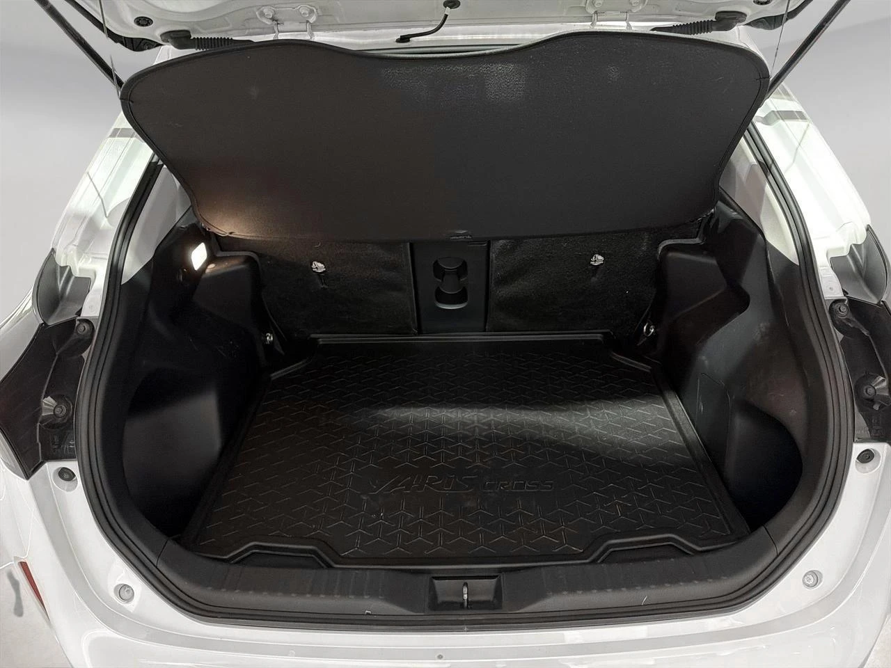 Toyota-Yaris Cross-image-6