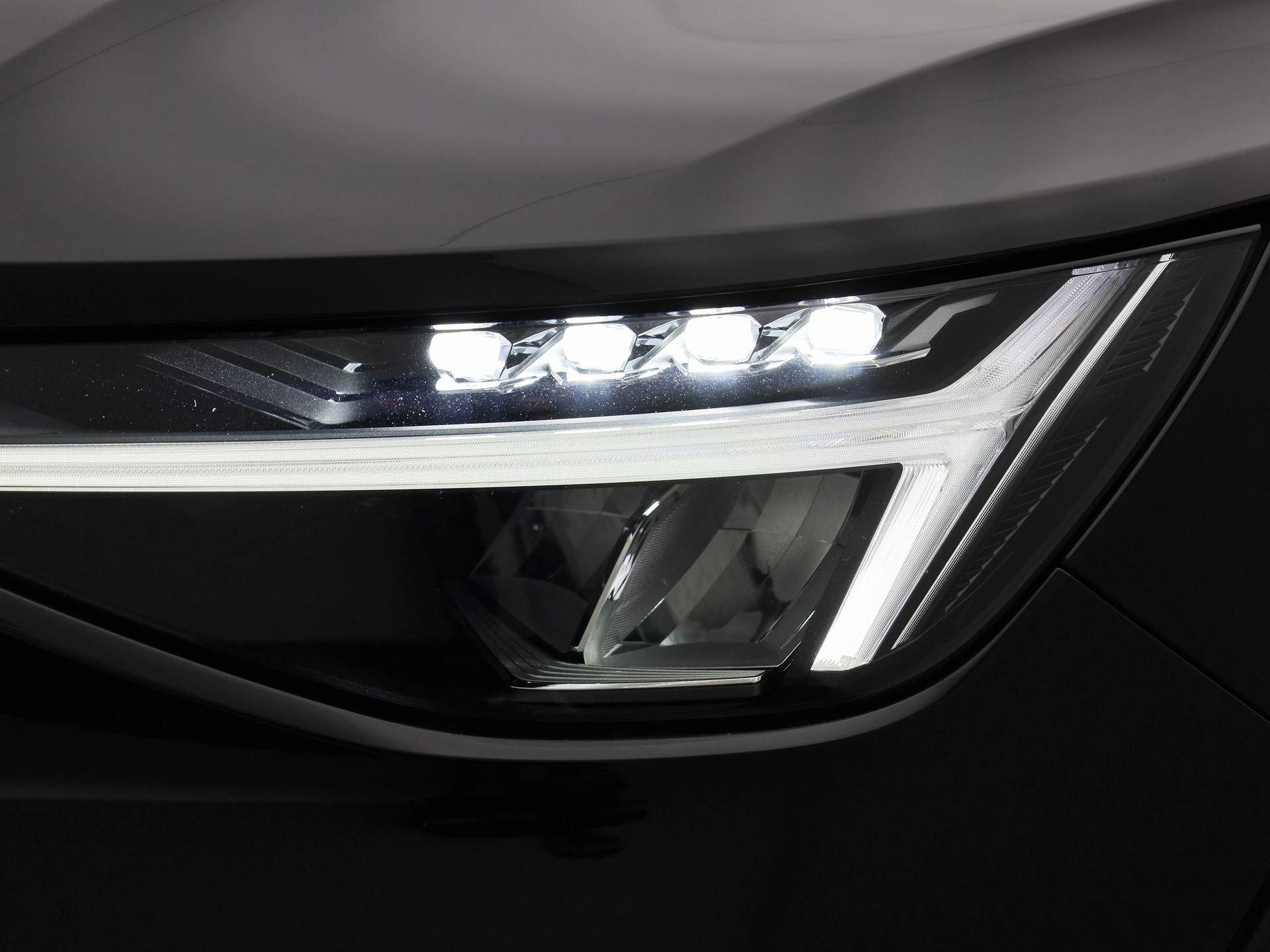 Volvo-XC40-image-20