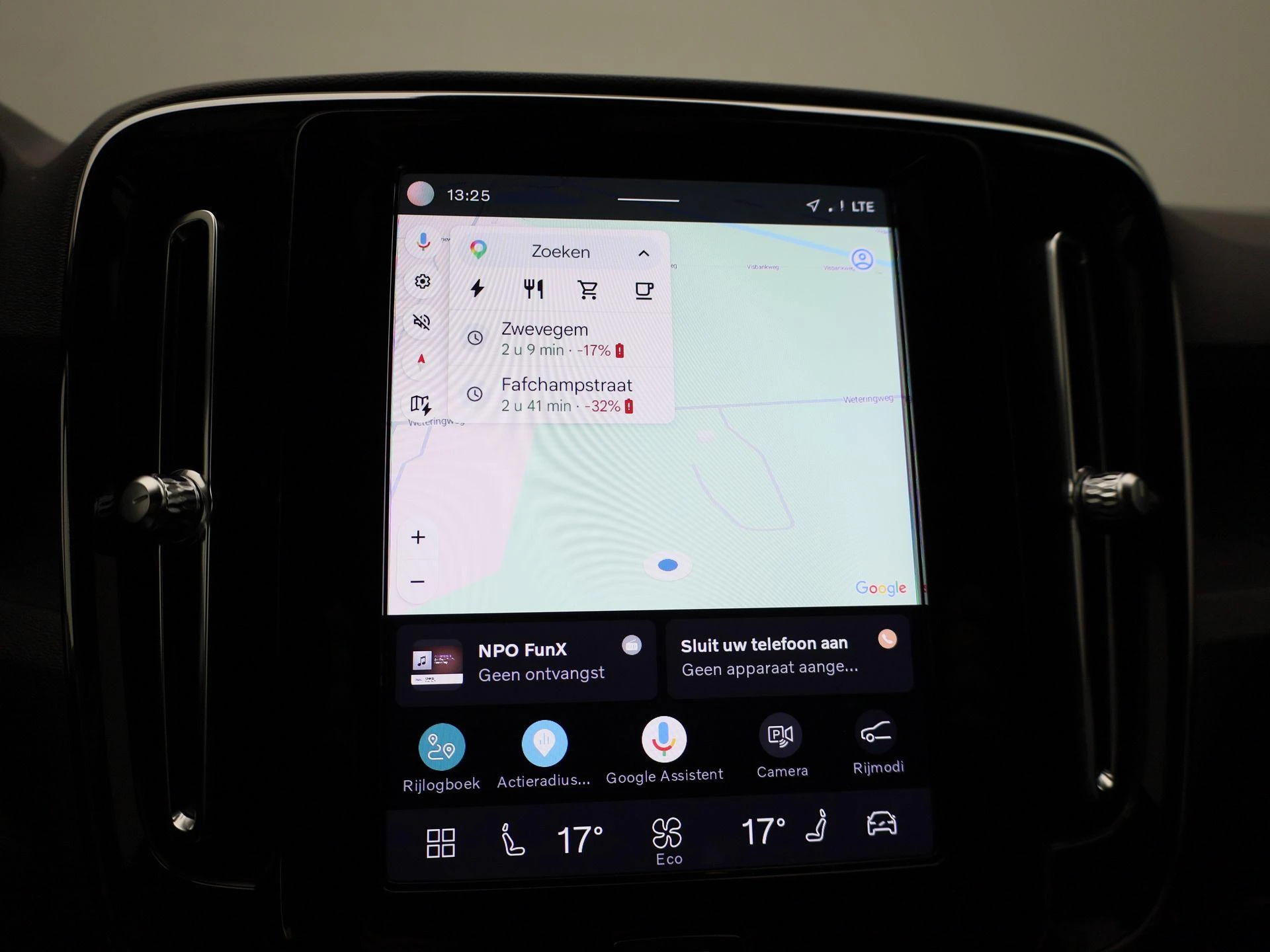 Volvo-XC40-image-16