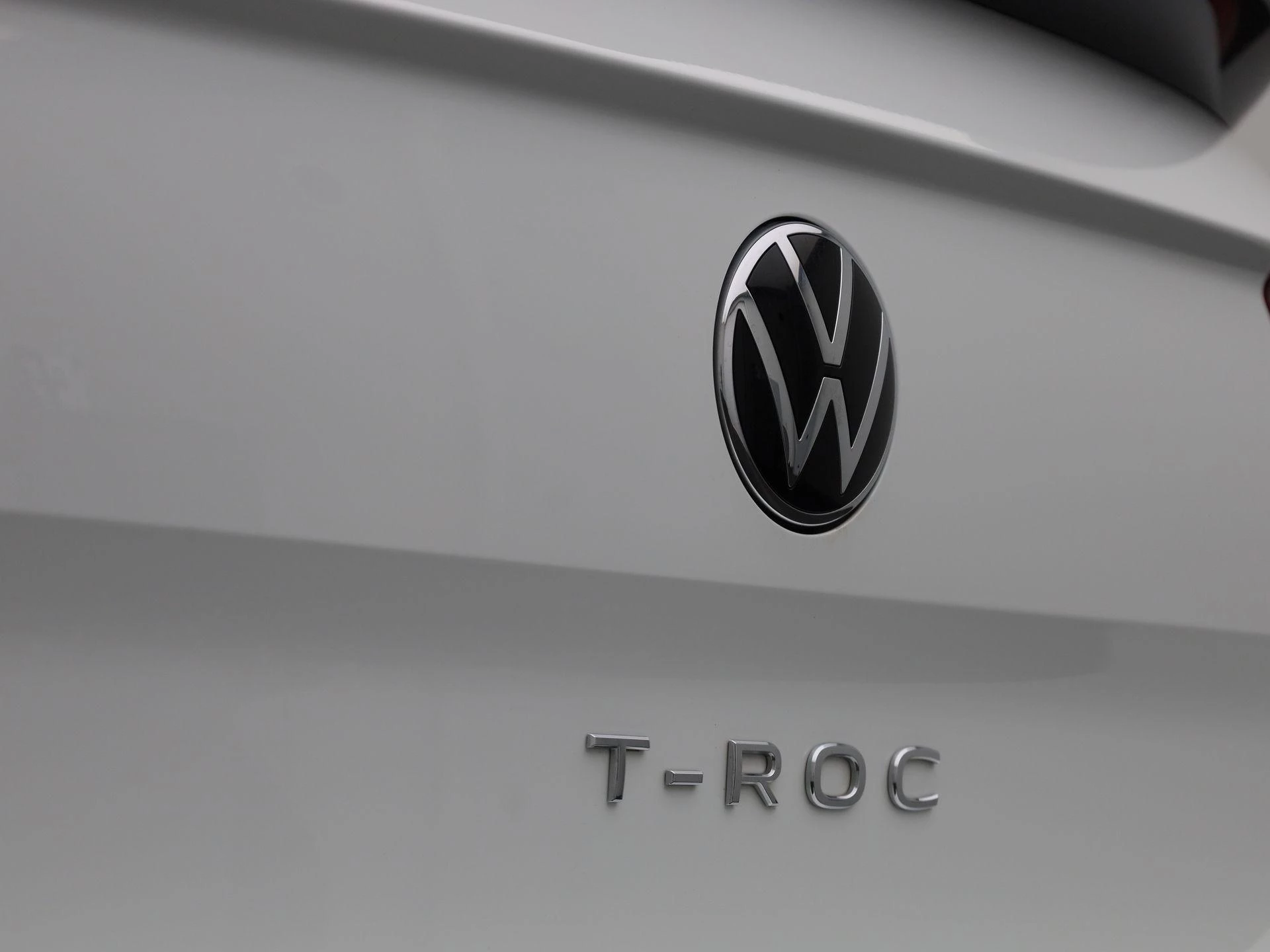 Volkswagen-T-Roc-image-43