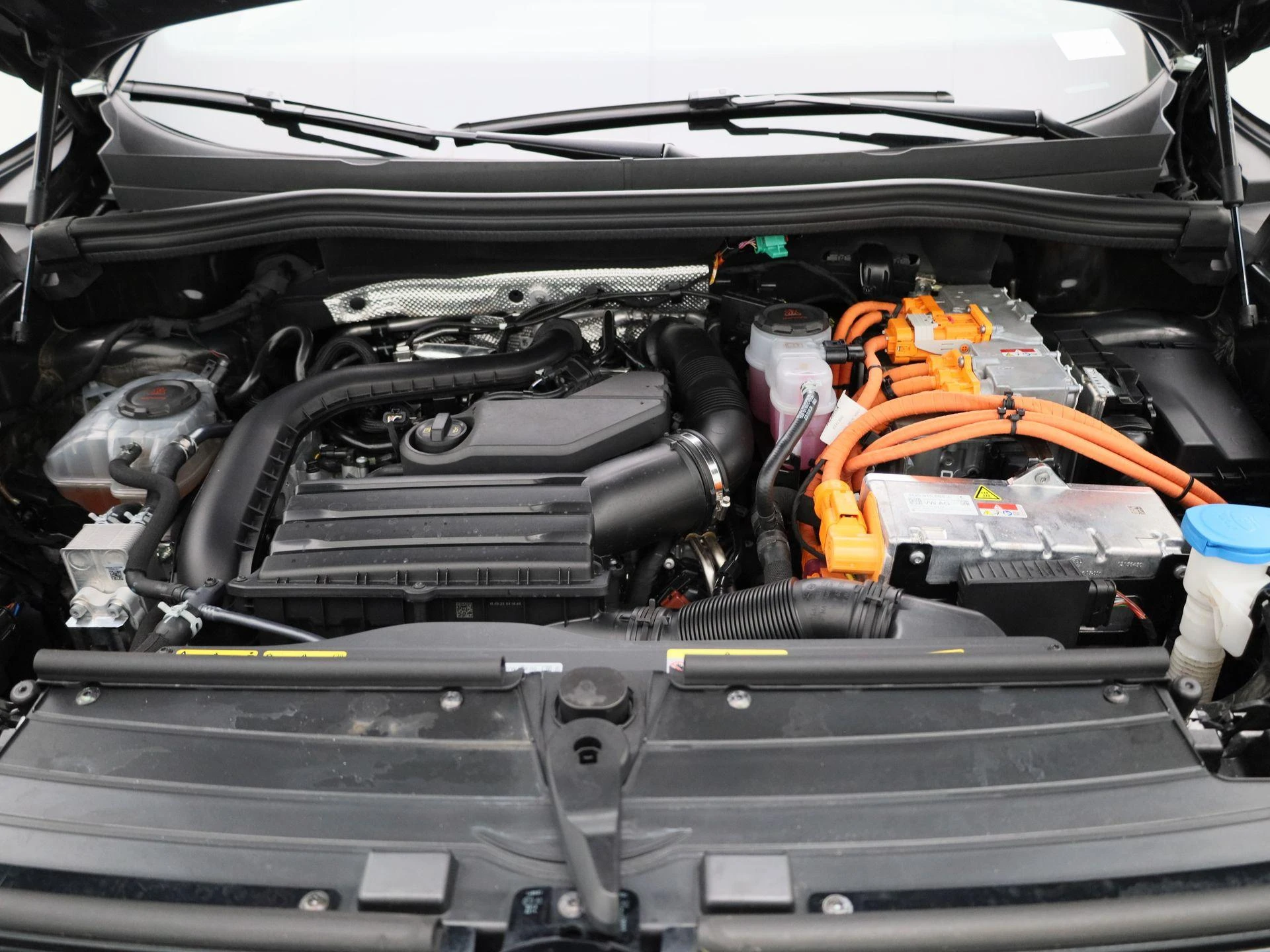 Volkswagen-Tiguan-image-40