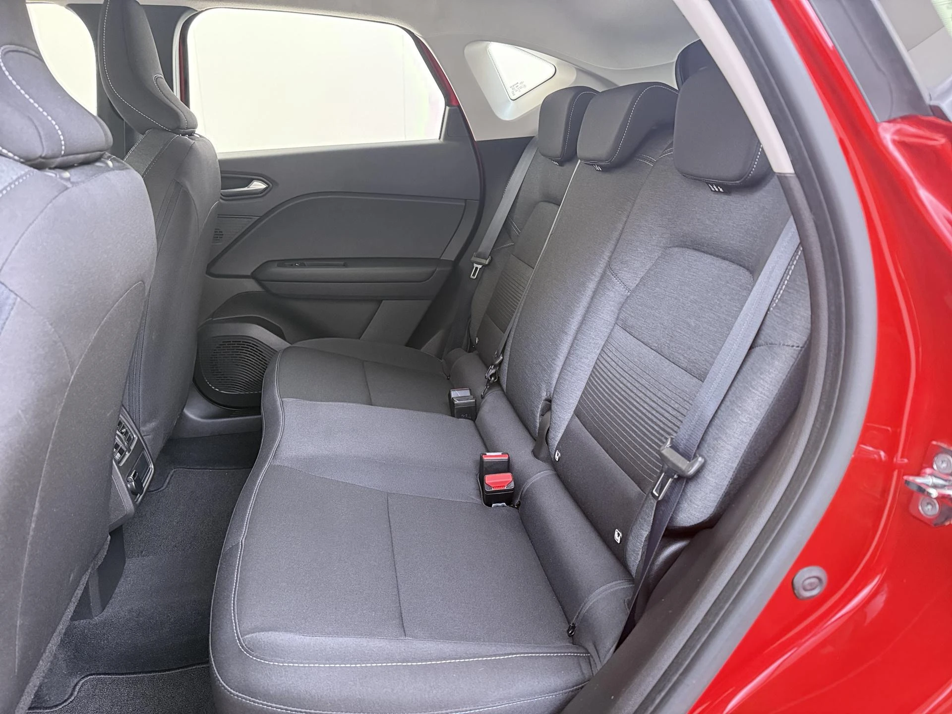 Renault-Captur-image-15