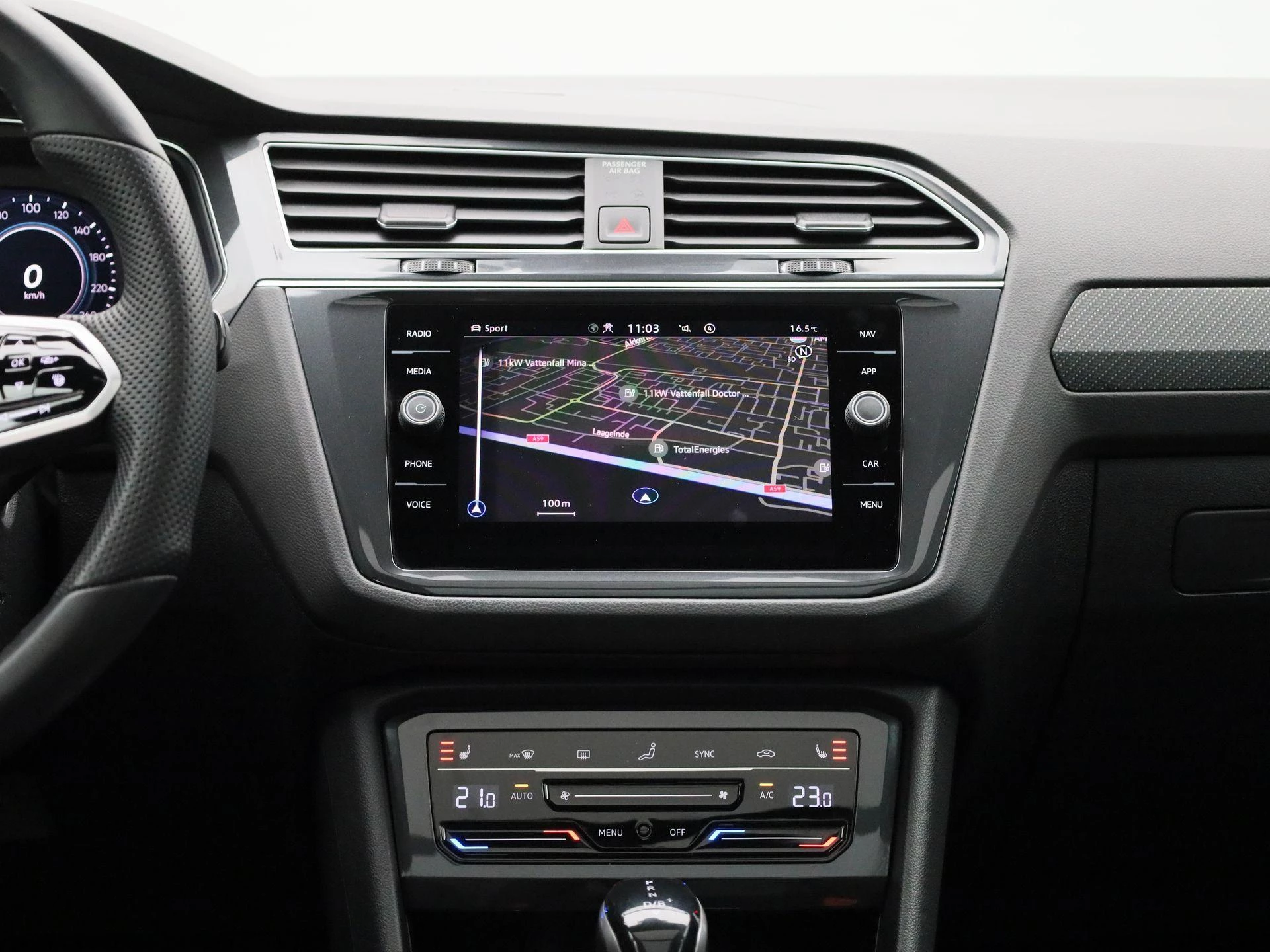 Volkswagen-Tiguan-image-8