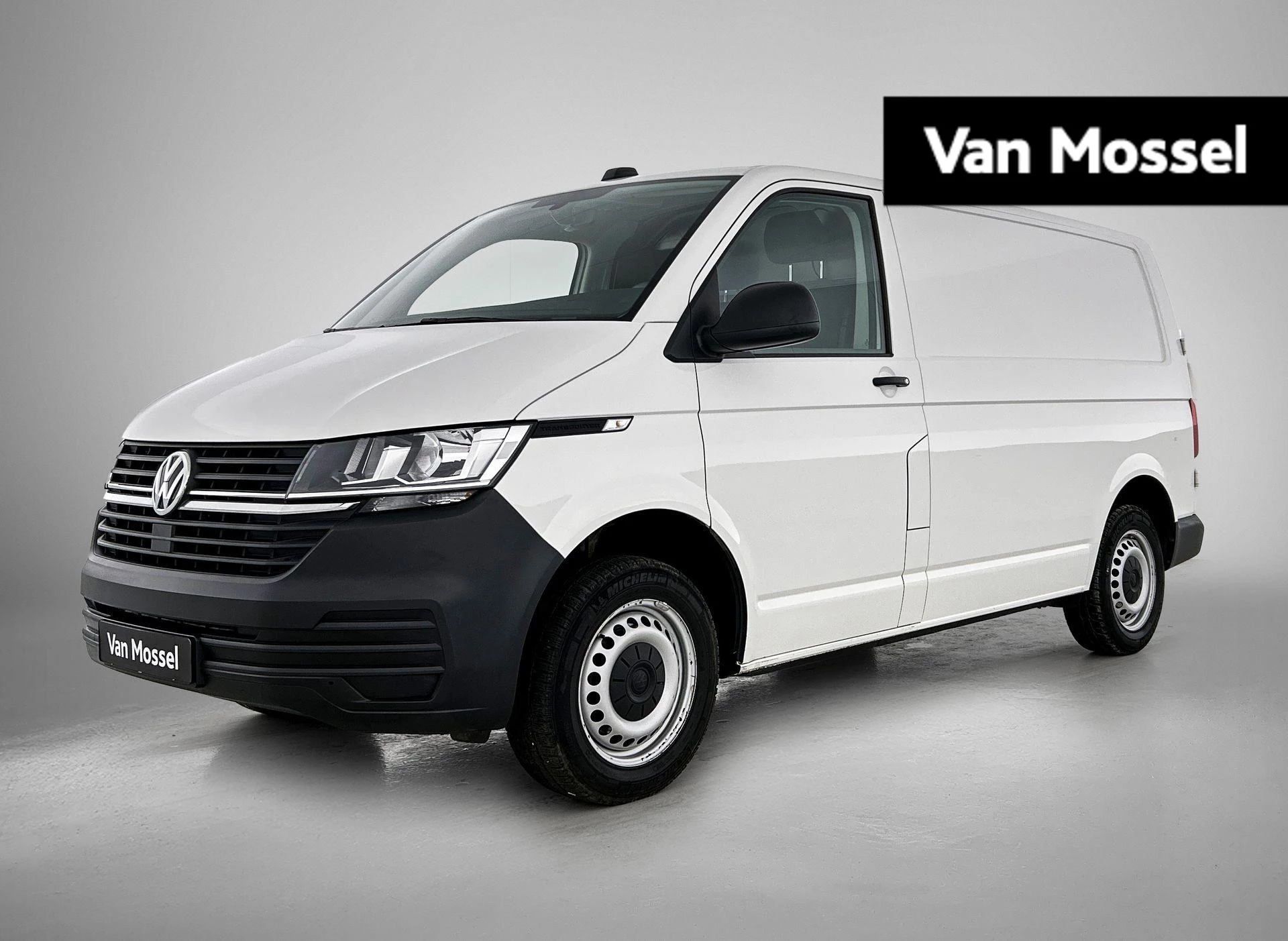 Volkswagen-Transporter-image-0