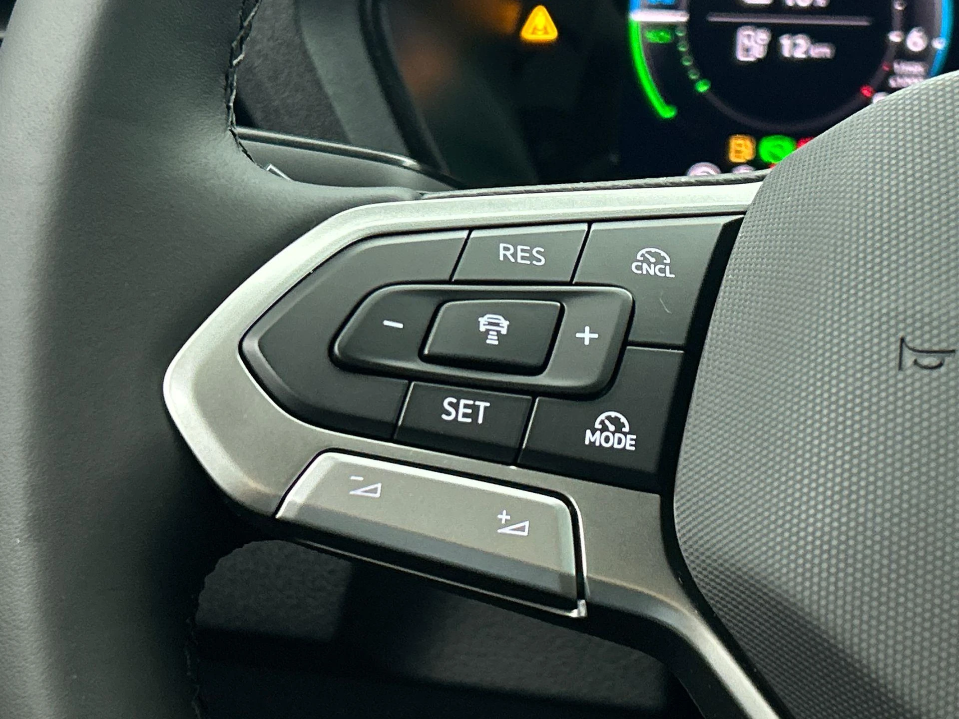 Volkswagen-Caddy-image-5