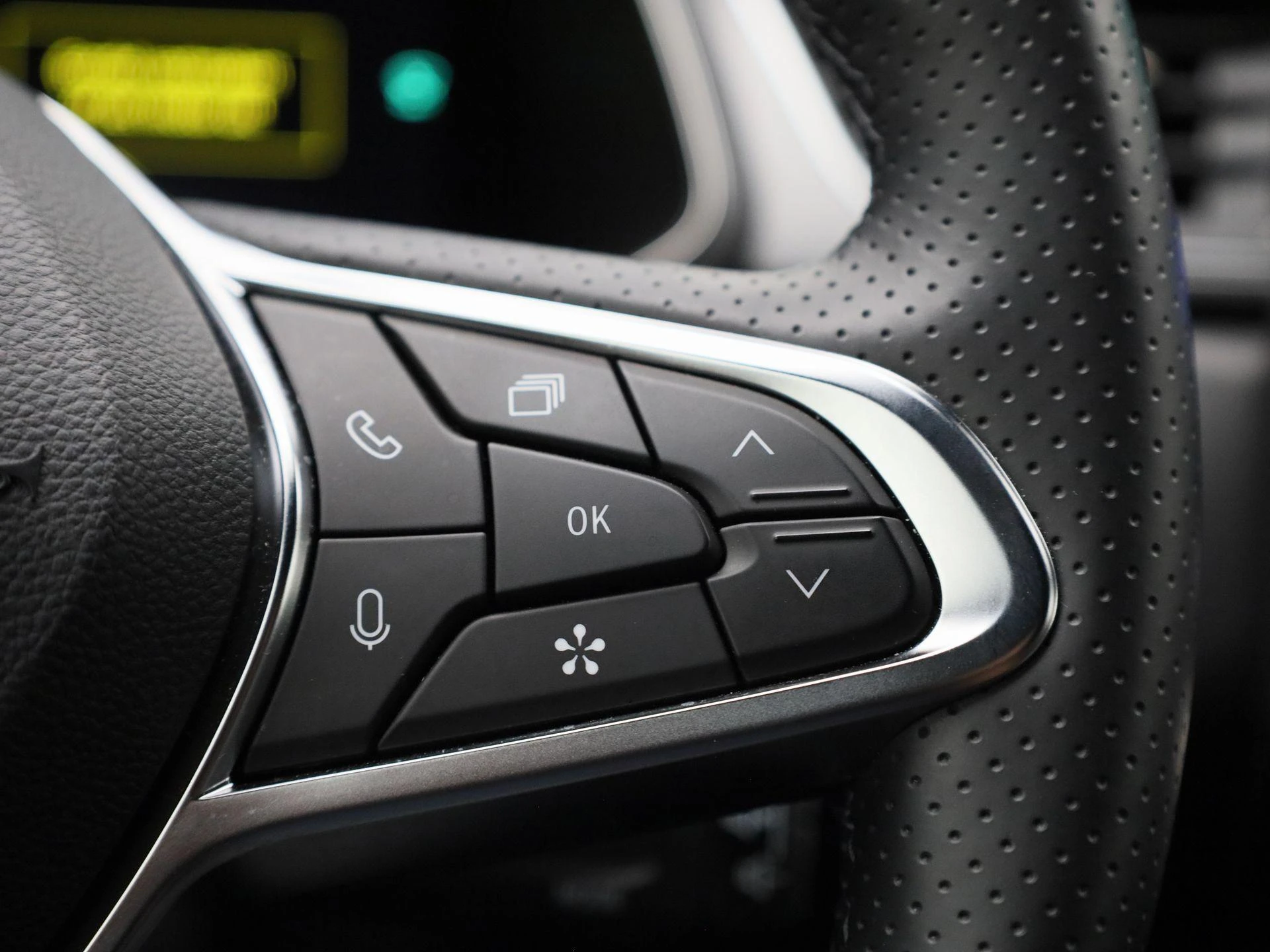 Renault-Captur-image-24