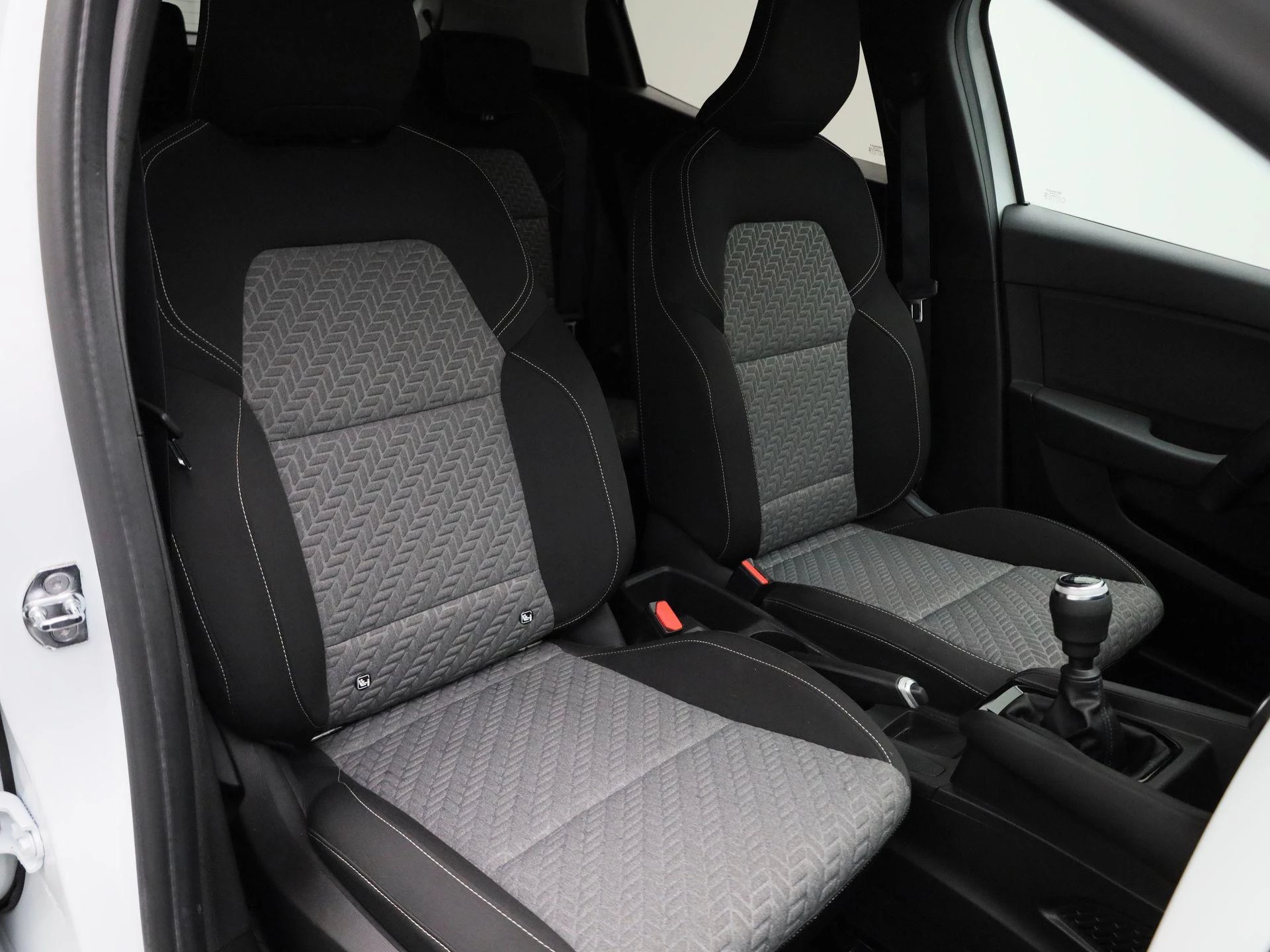 Renault-Clio-image-29