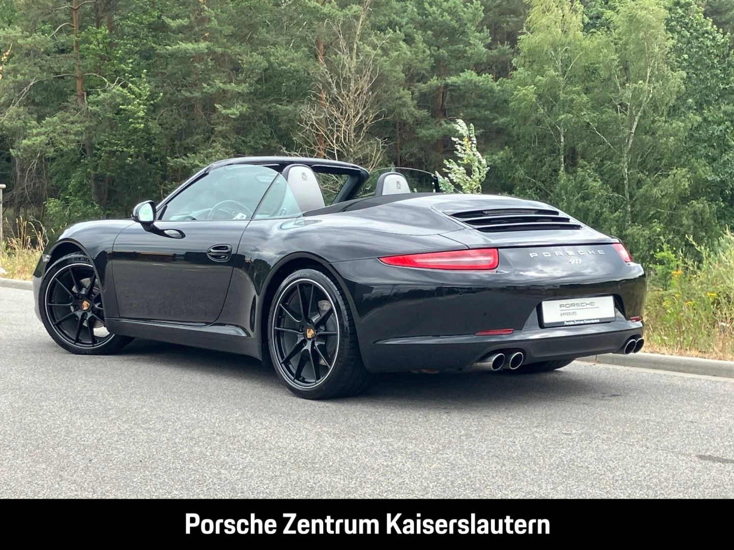 Porsche 911 991 Carrera Cabriolet Sportabgas PASM BOSE carrera