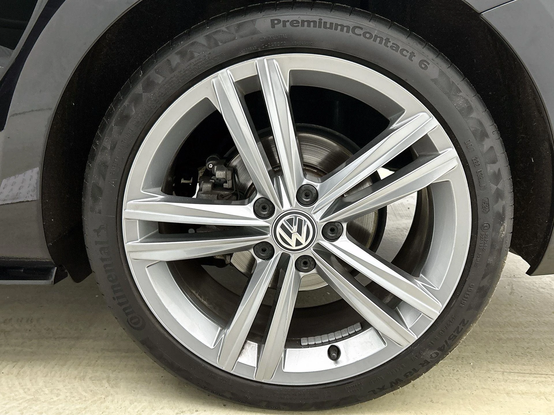 Volkswagen-Golf-image-34