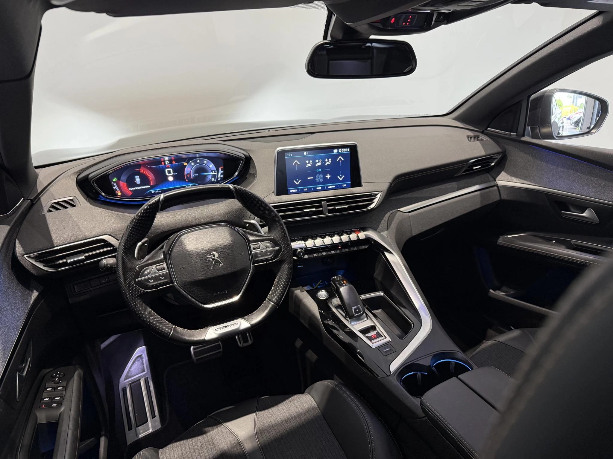 Peugeot-3008-image-12