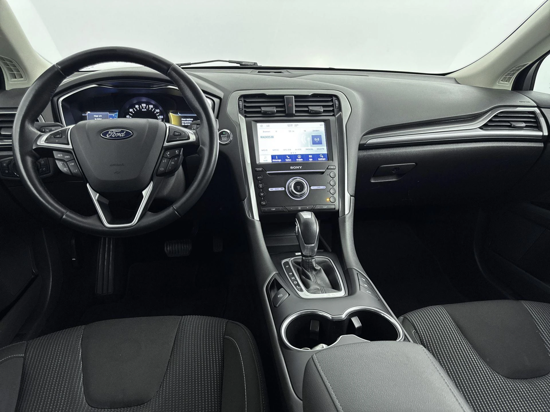 Ford-Mondeo-image-15