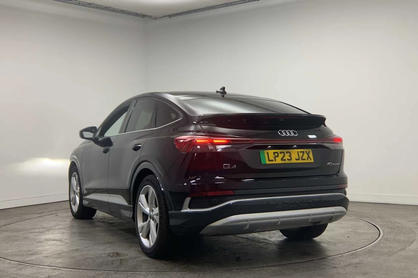 Audi-Q4 Sportback e-tron-image-2