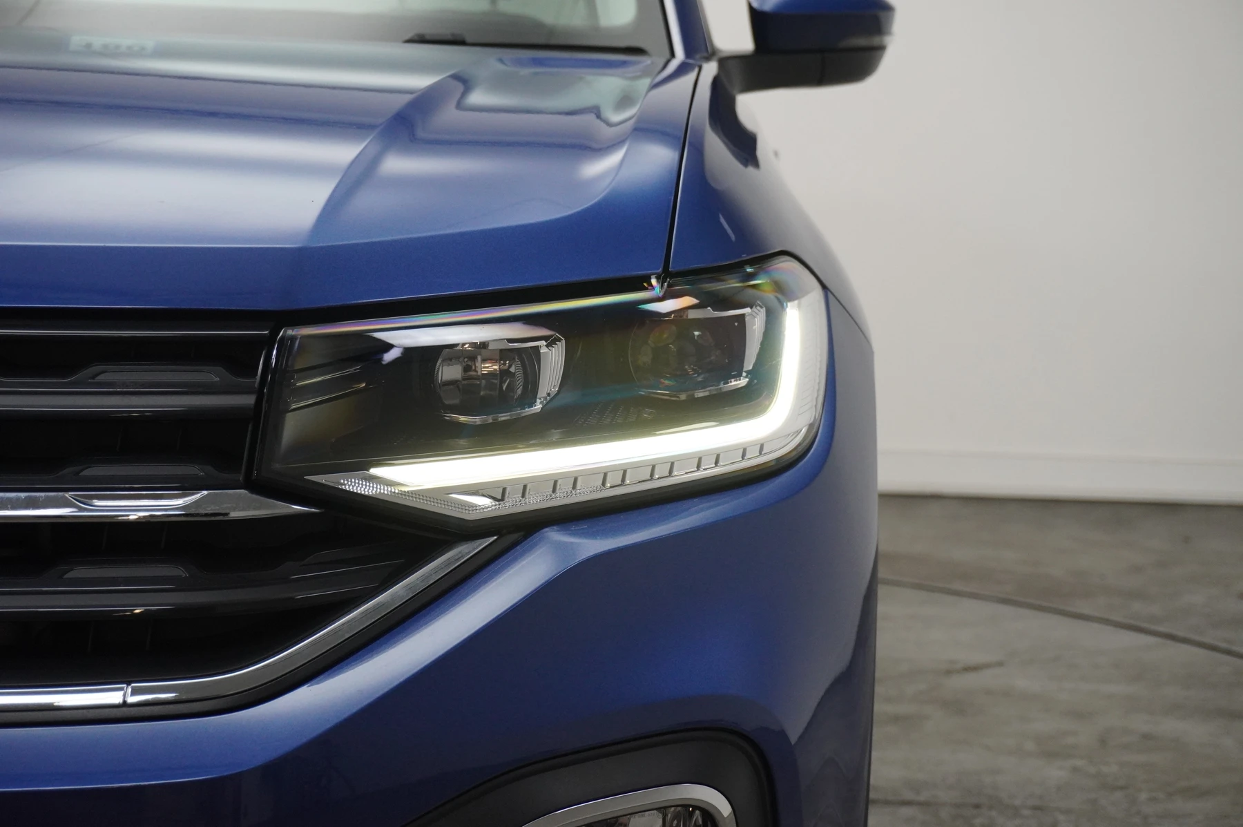 Volkswagen-T-Cross-image-41