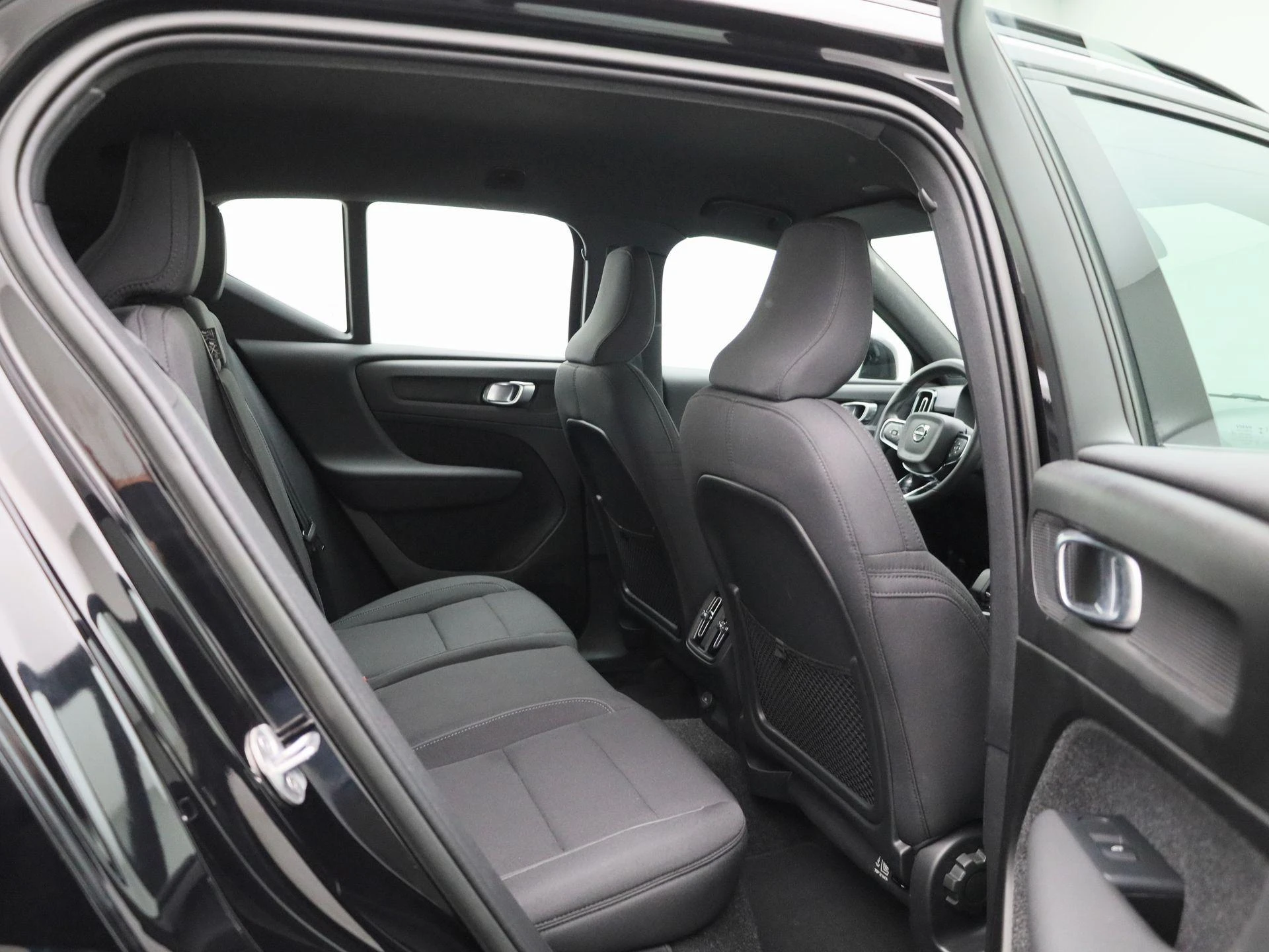 Volvo-XC40-image-33