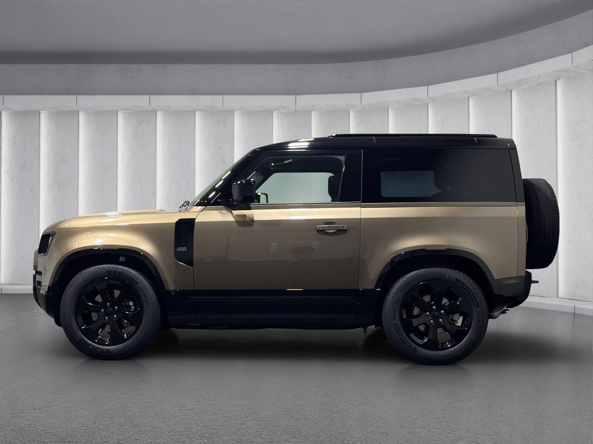 Land Rover-Defender-image-4