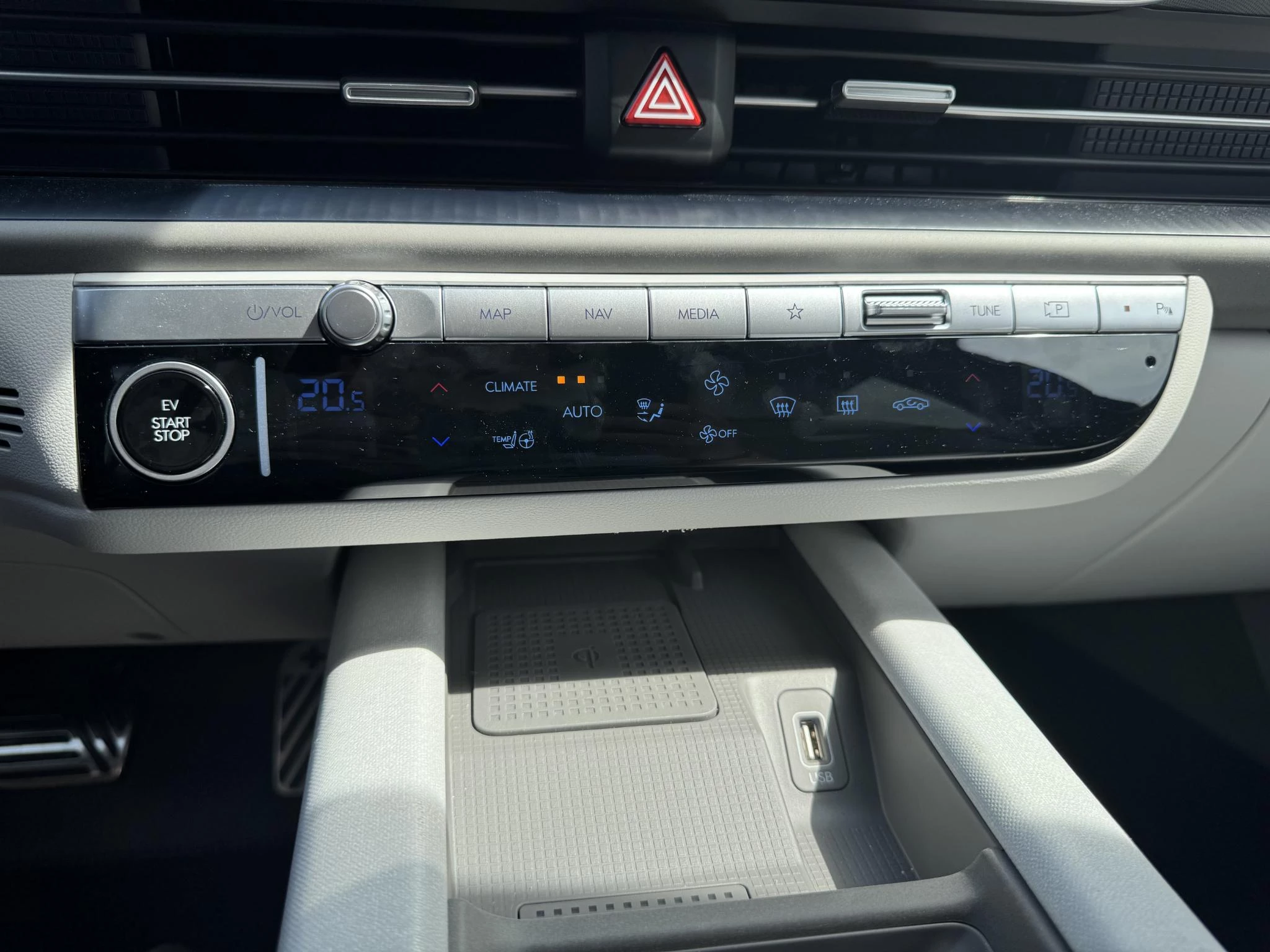 Hyundai-IONIQ 6-image-14