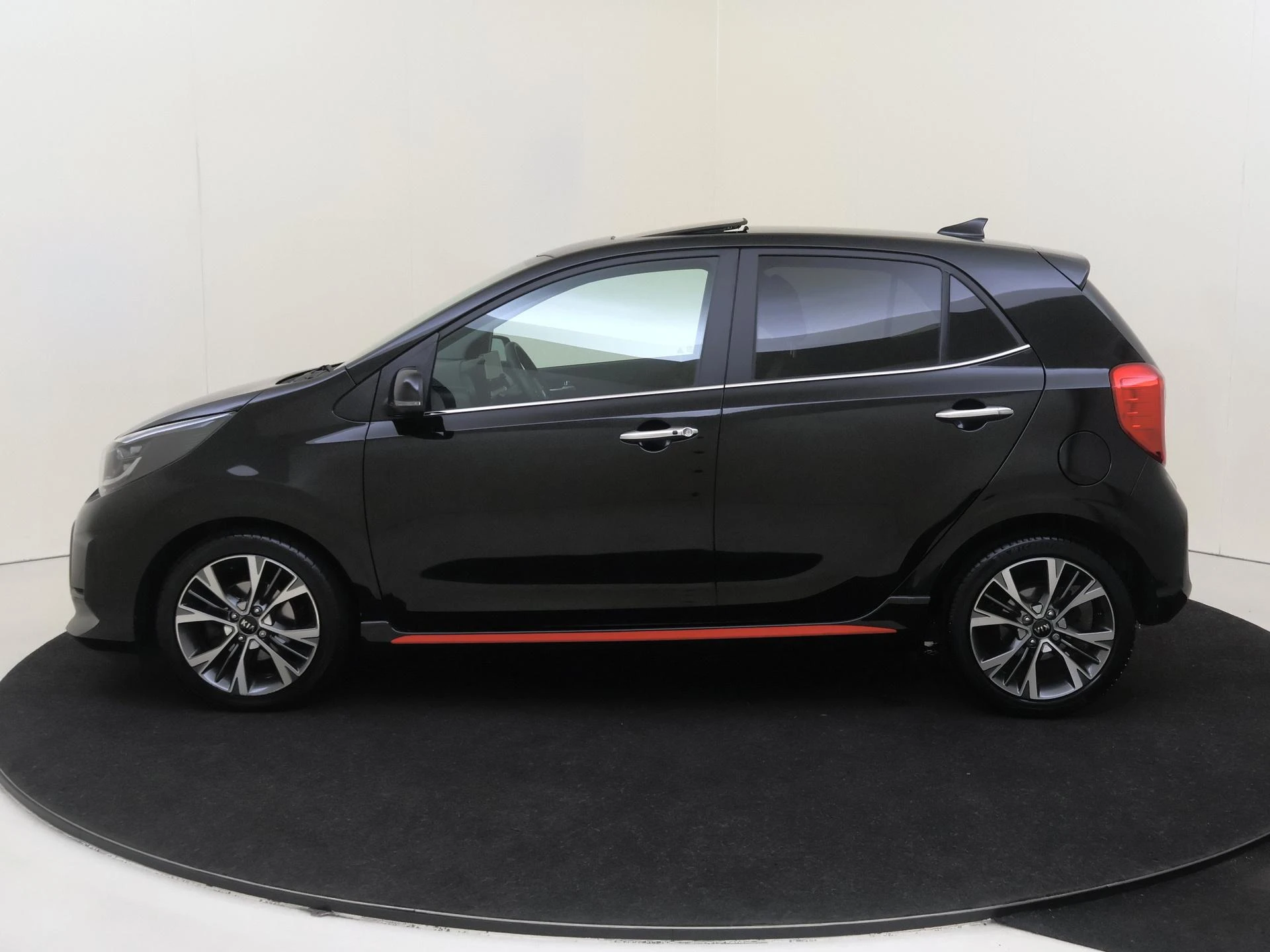 Kia-Picanto-image-7