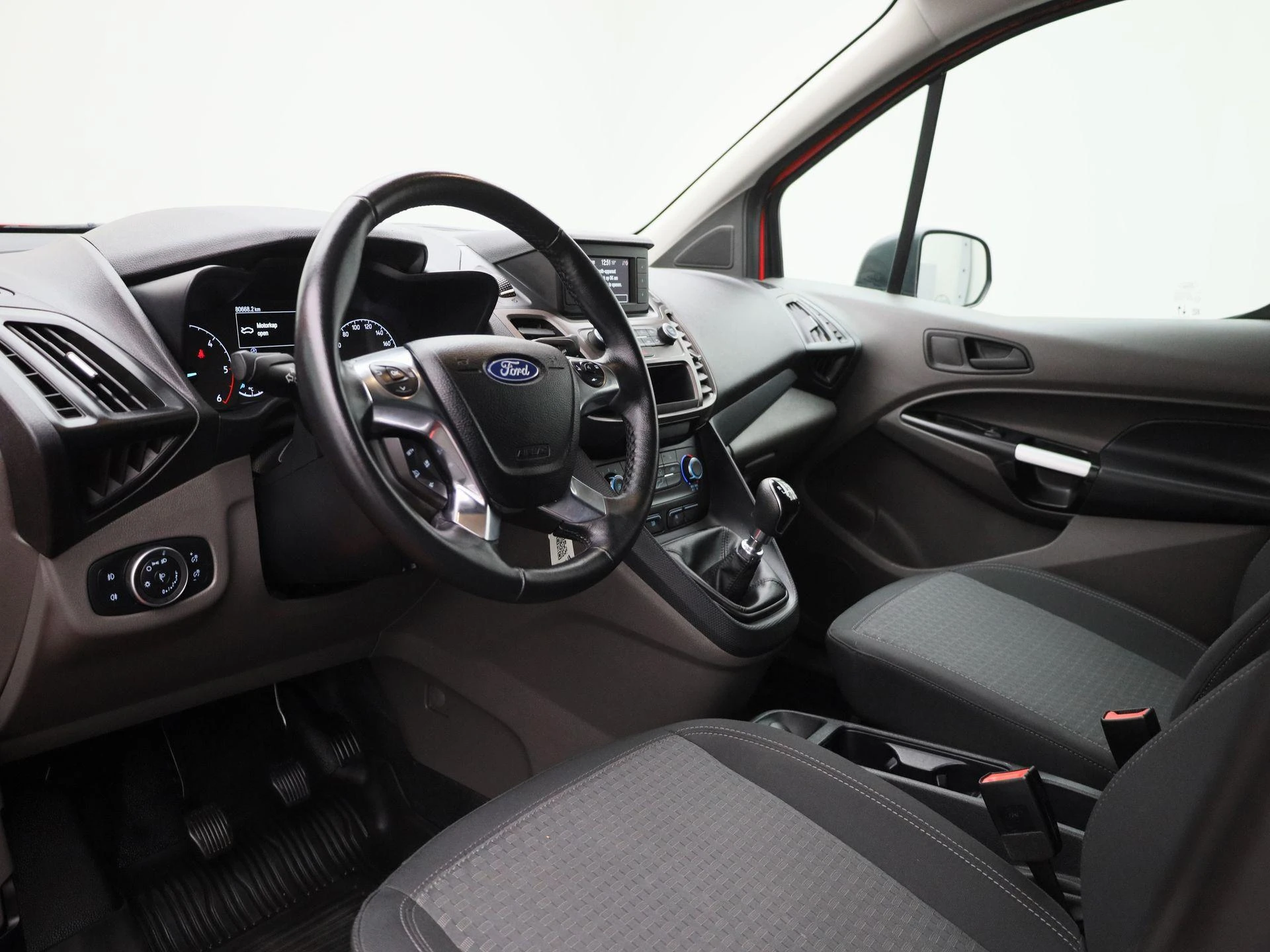 Ford-Transit Connect-image-27
