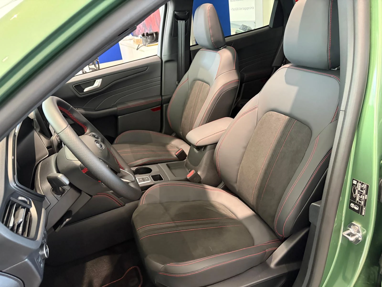 Ford-Kuga-image-8