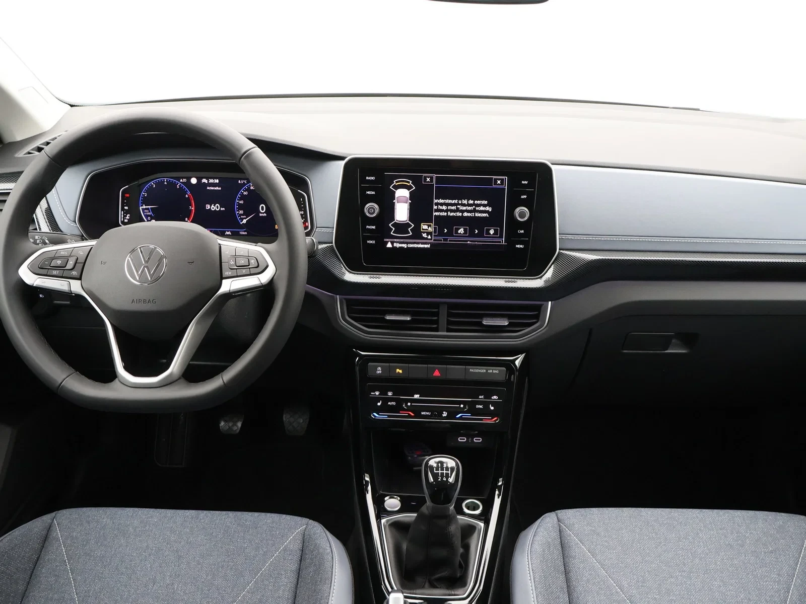 Volkswagen-T-Cross-image-10