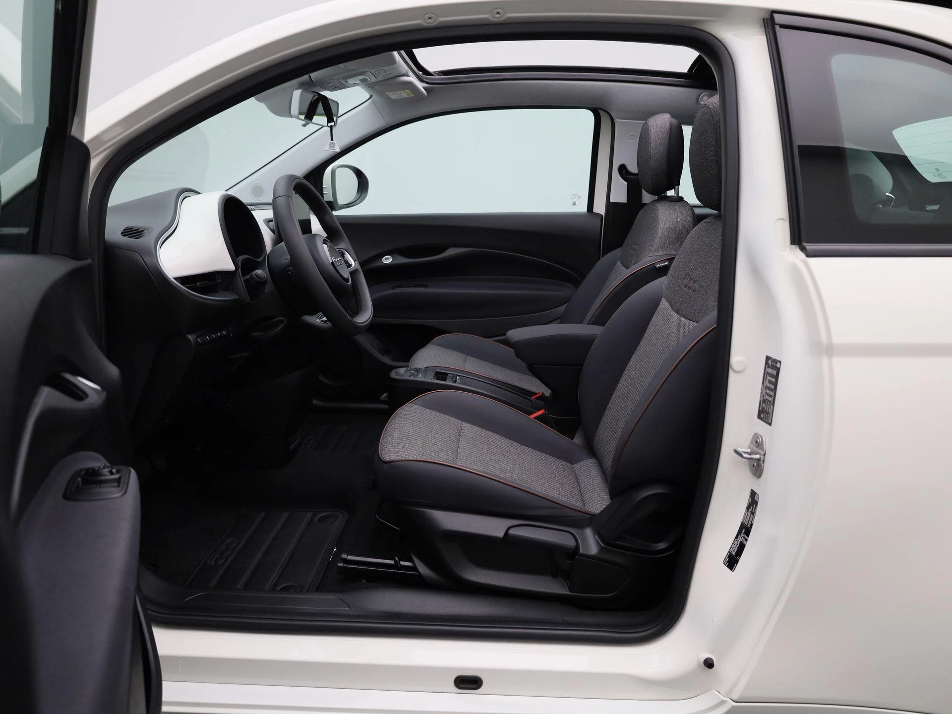 Fiat 500e C Icon 42 kWh