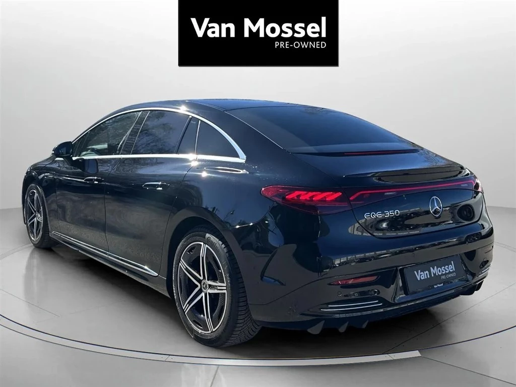 Mercedes-Benz-EQE-image-6