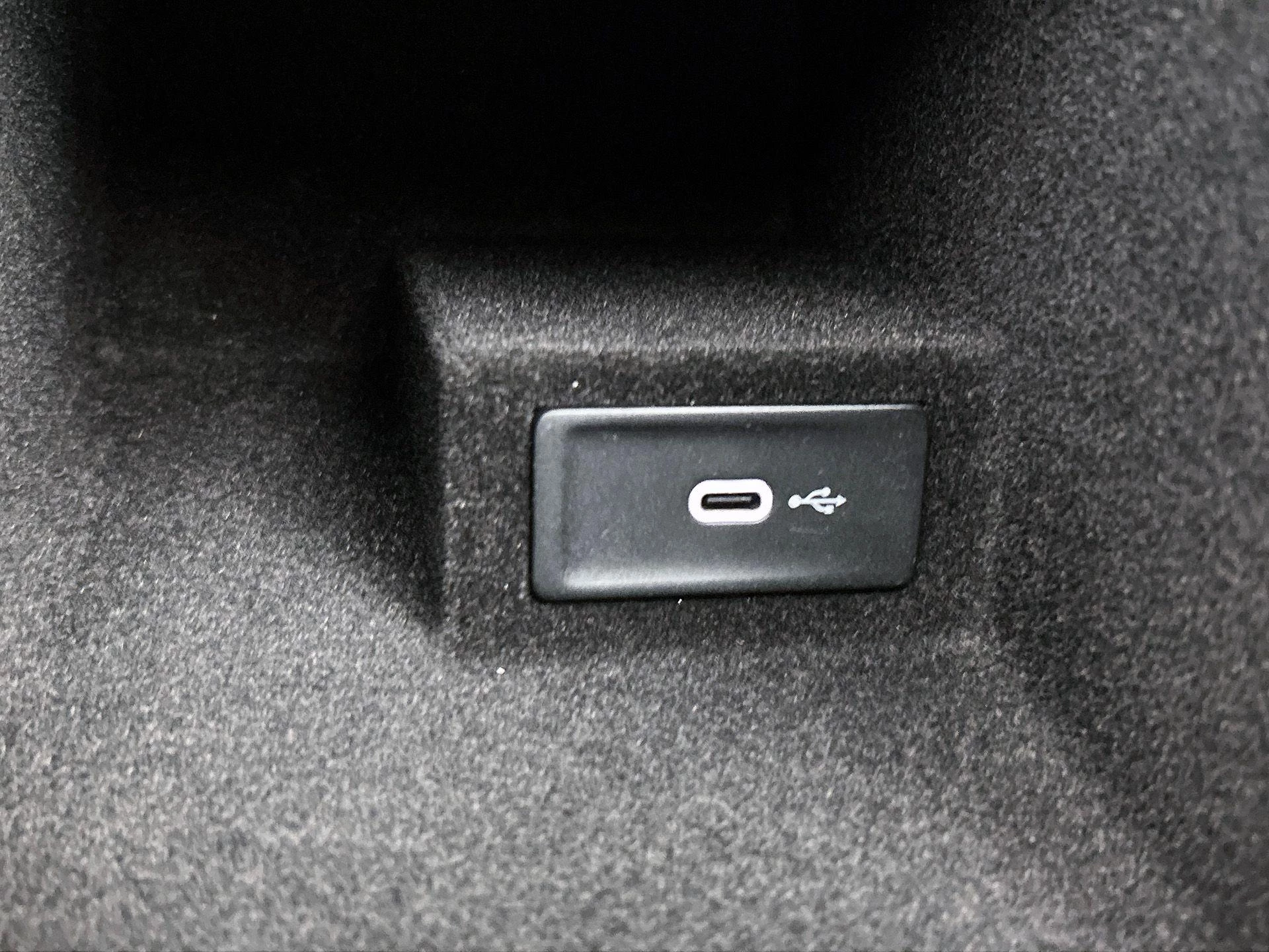 Volkswagen-Passat-image-51