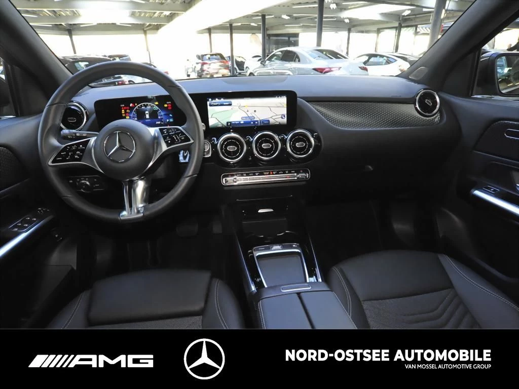 Mercedes-Benz-GLA-image-10