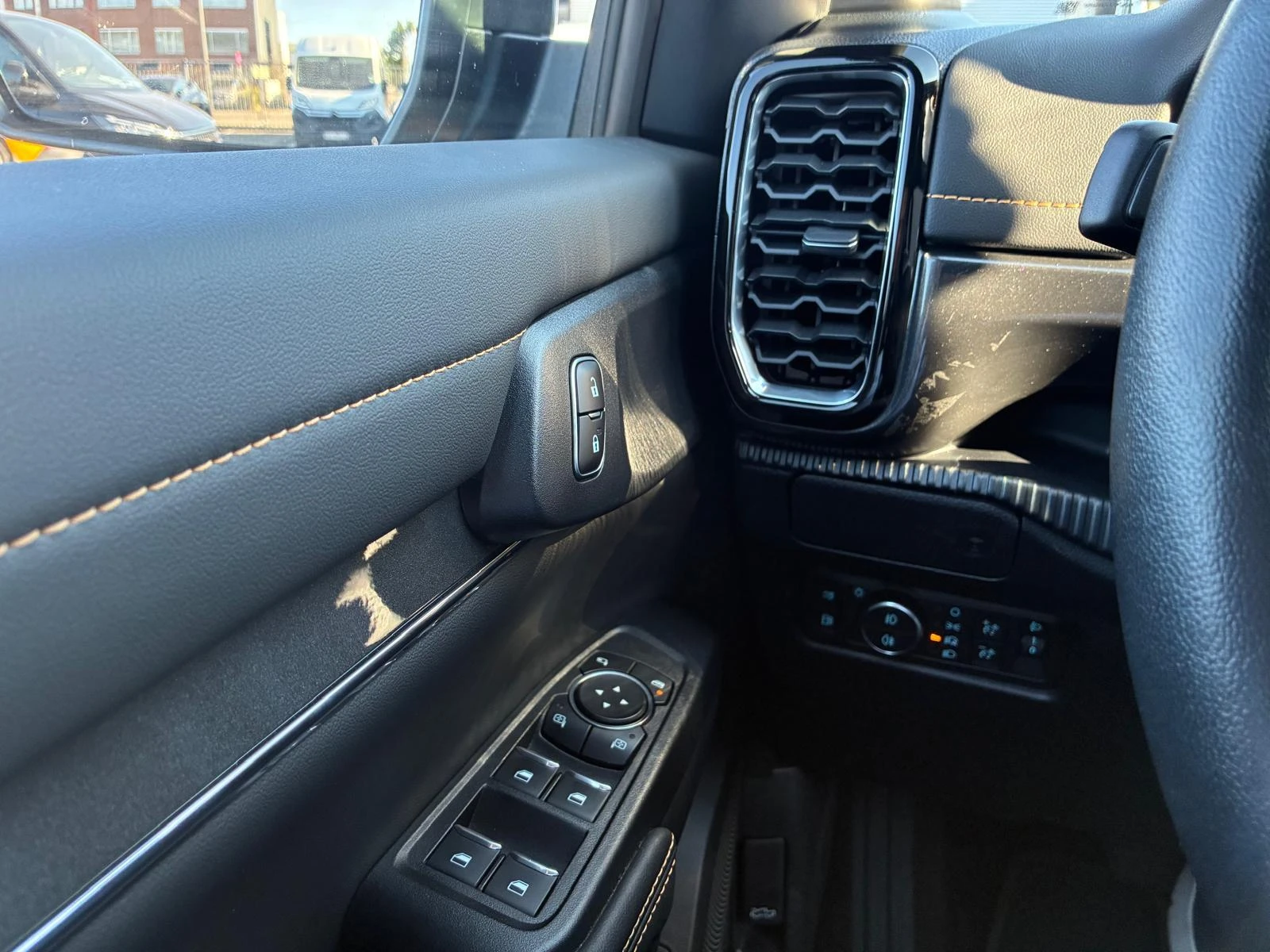 Ford-Ranger-image-12