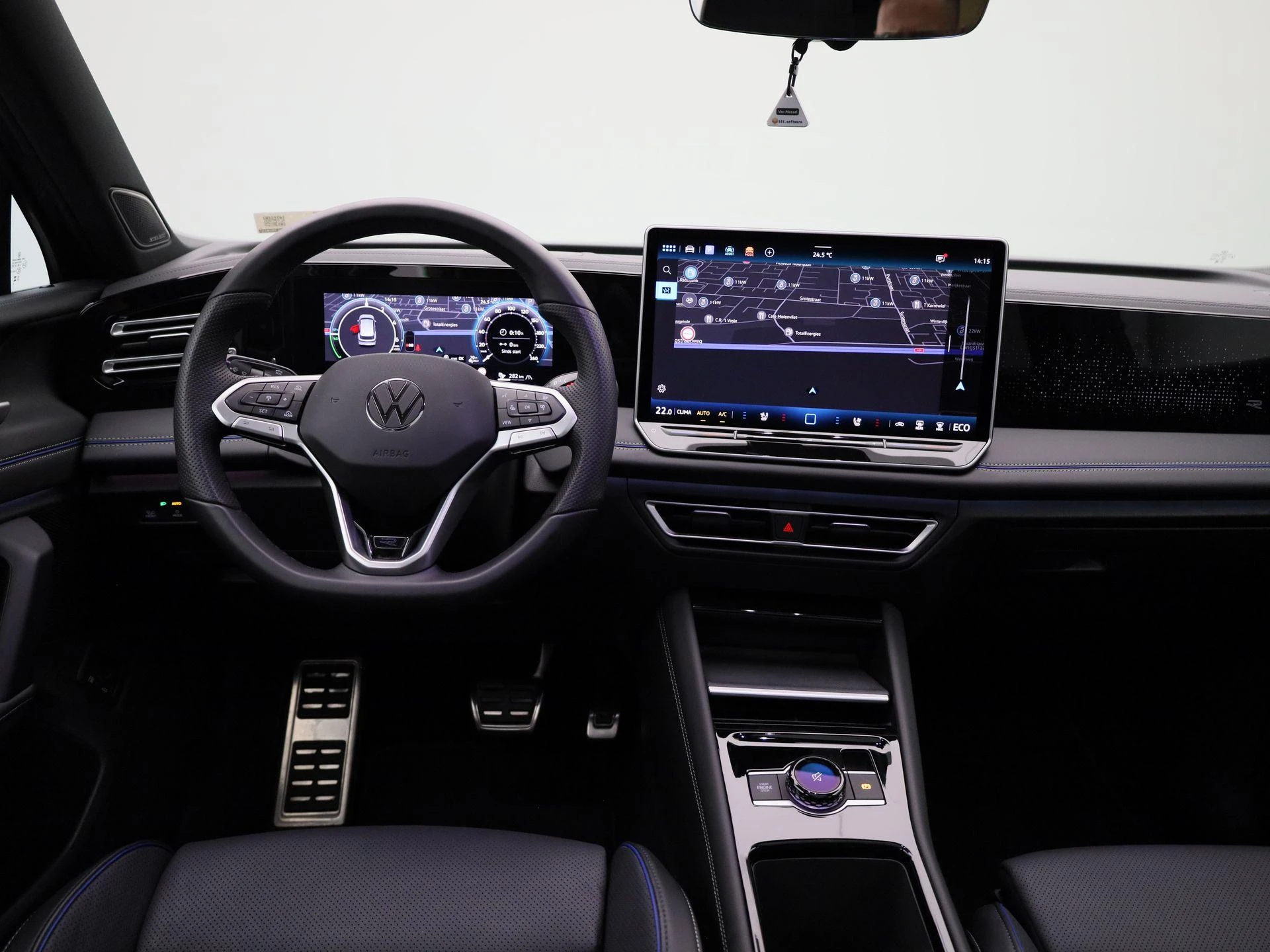 Volkswagen-Tiguan-image-6