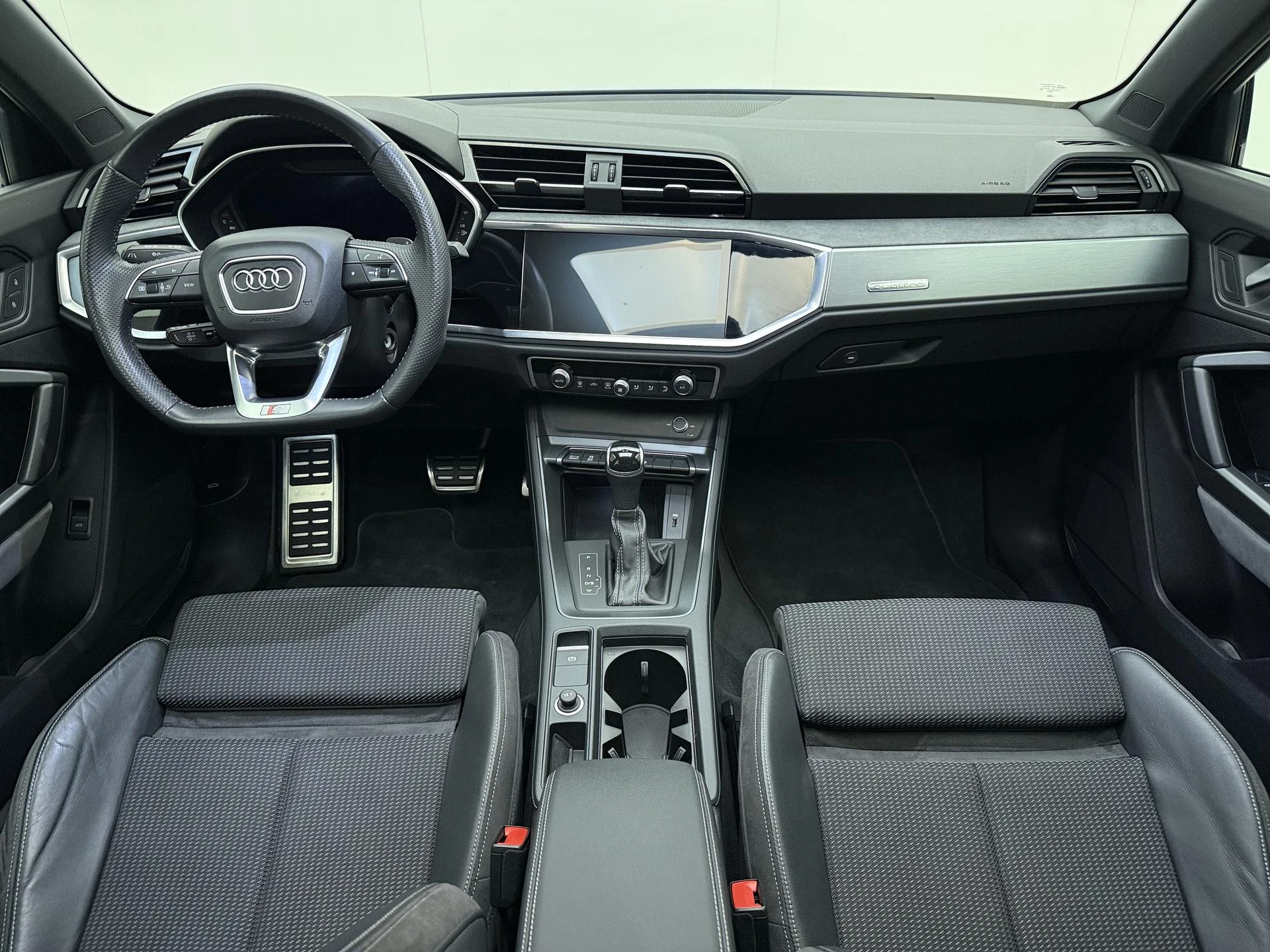 Audi-Q3-image-14