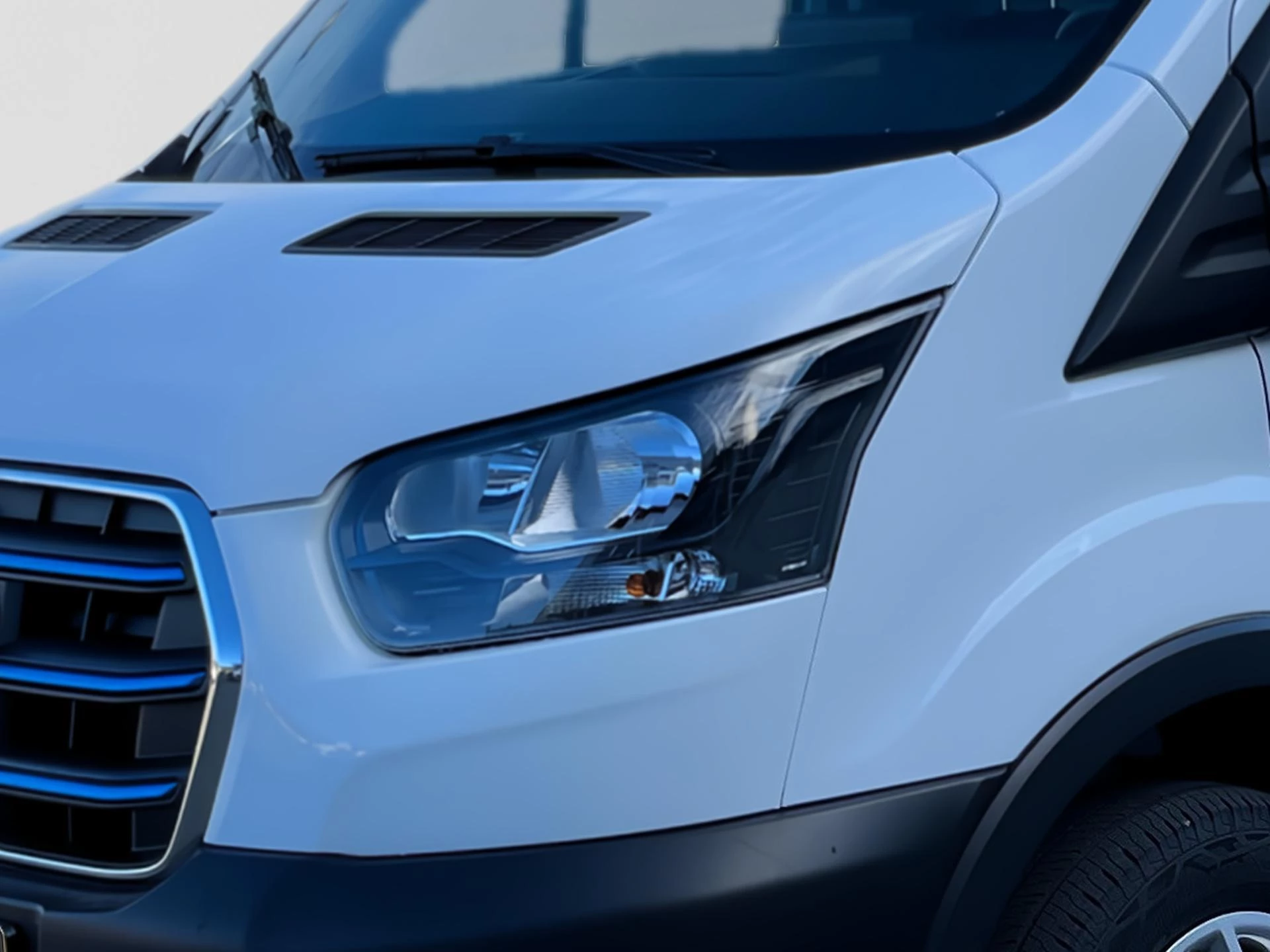 Ford E-Transit Trend